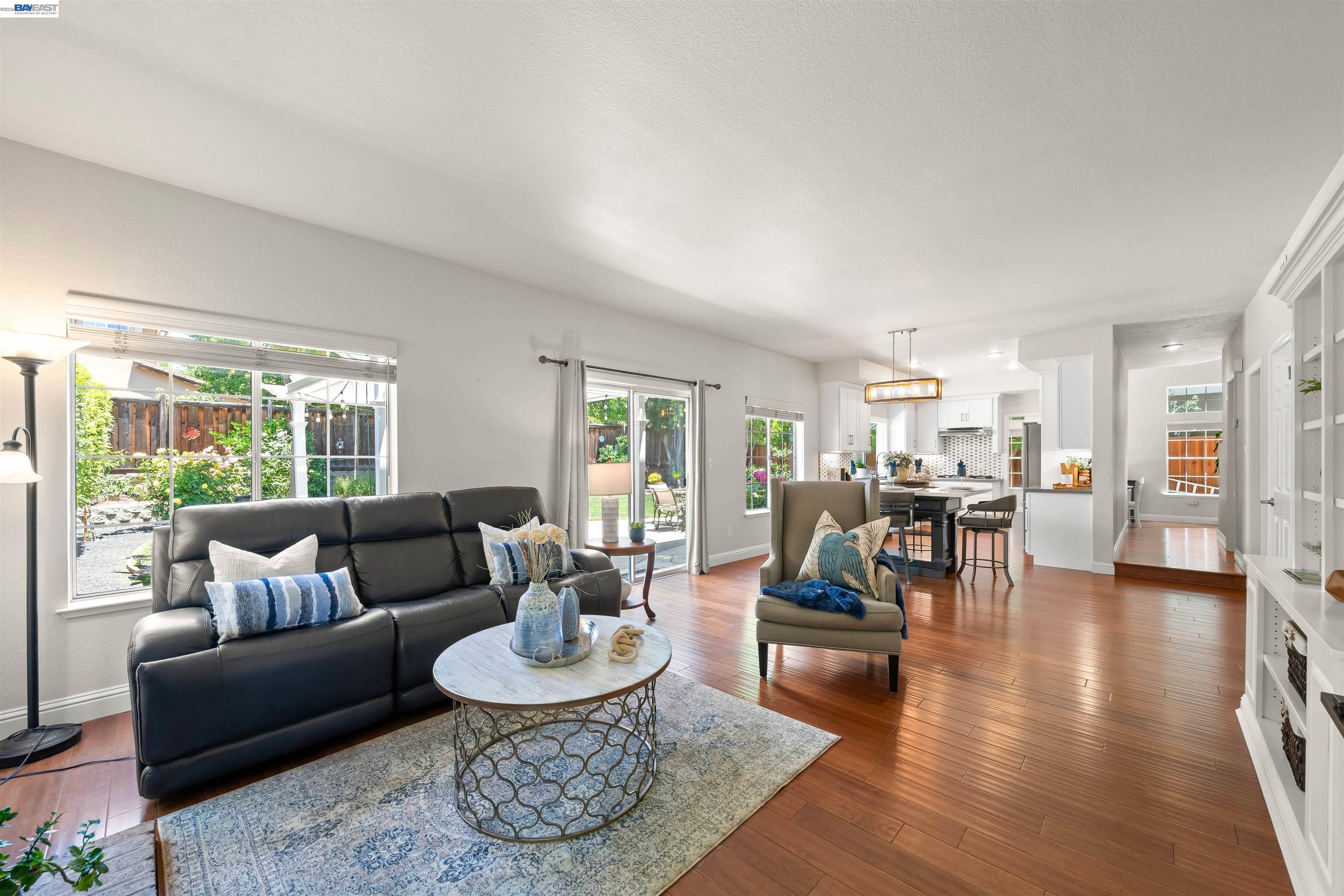 1024 Belleterre Dr