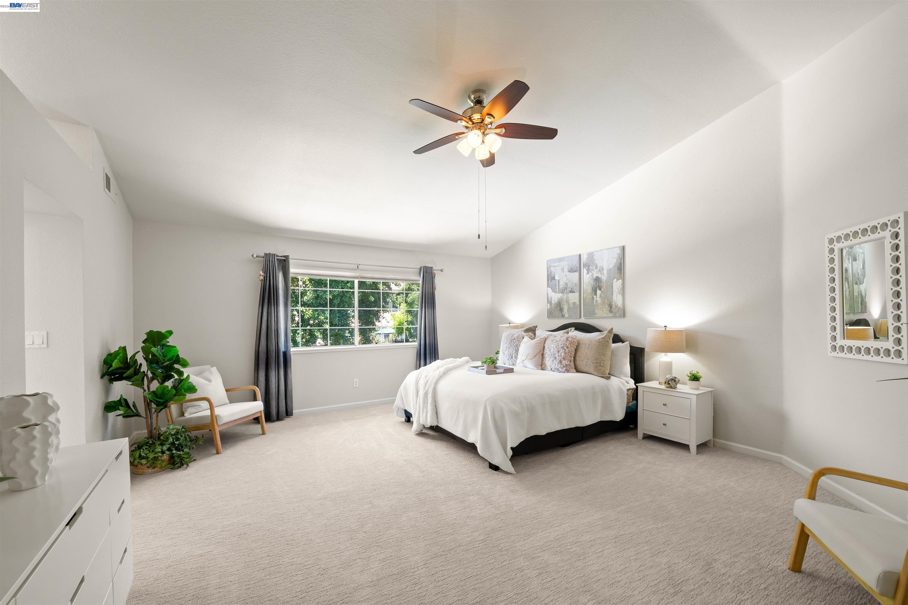 1024 Belleterre Dr