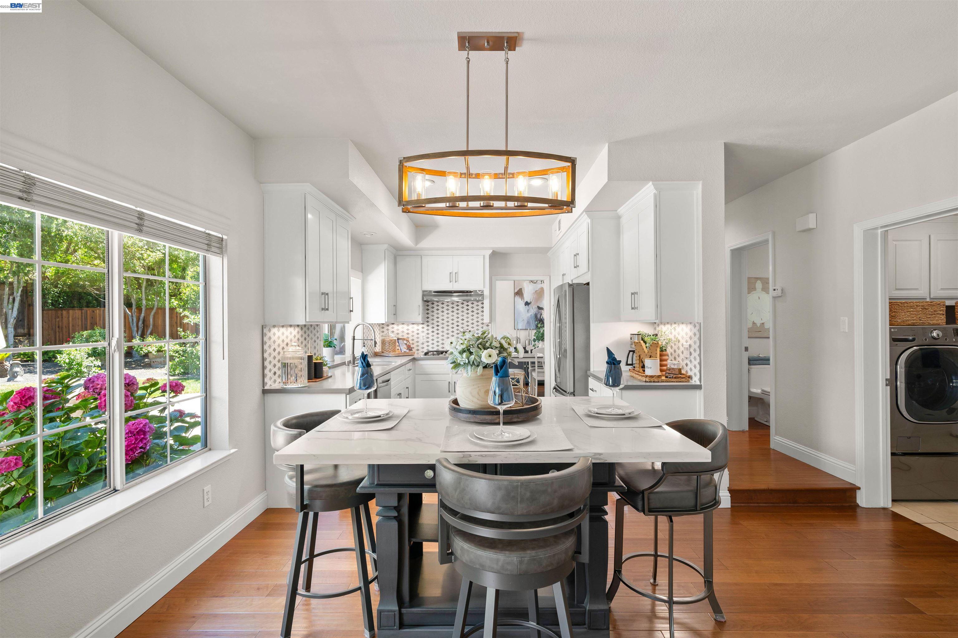 1024 Belleterre Dr