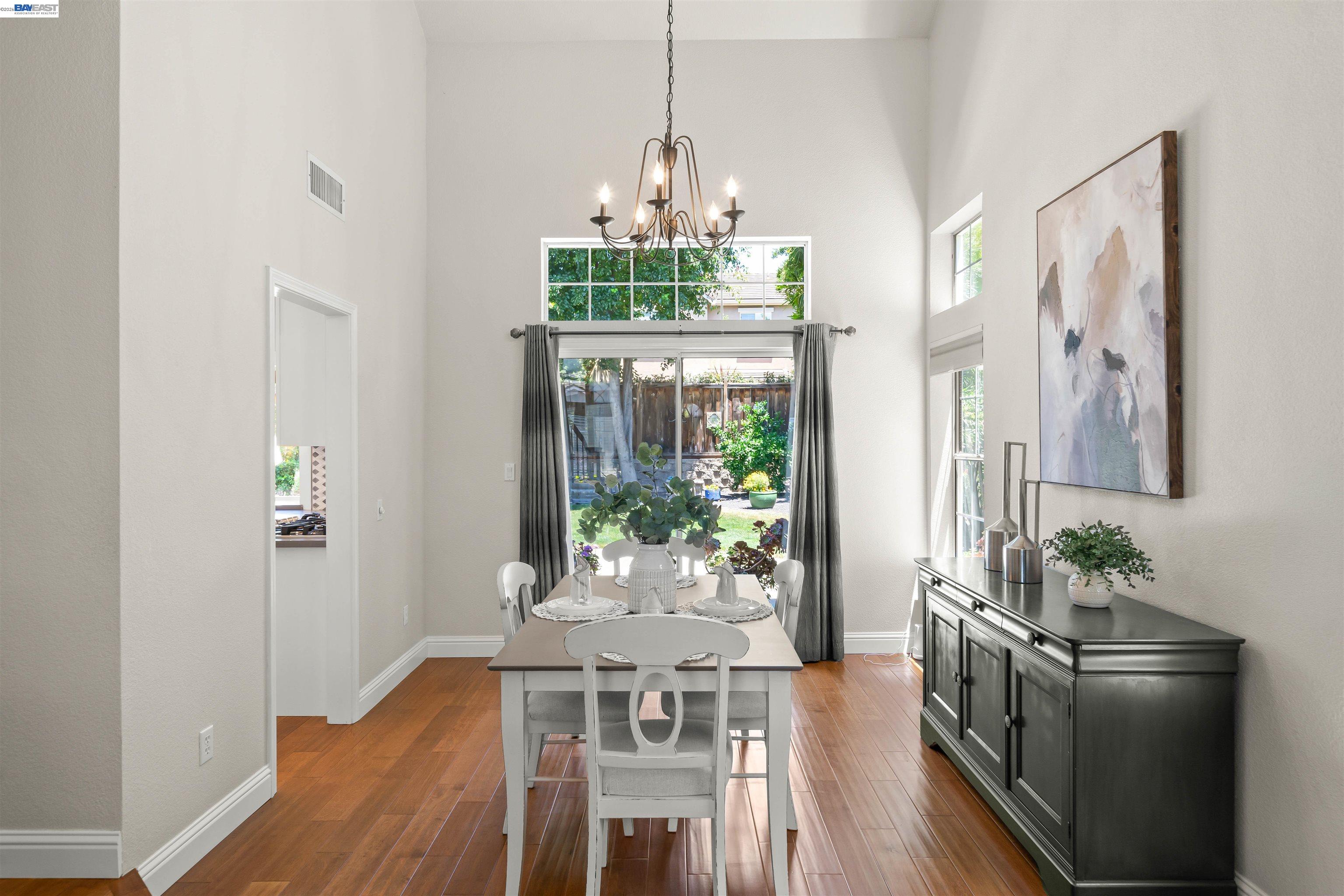 1024 Belleterre Dr