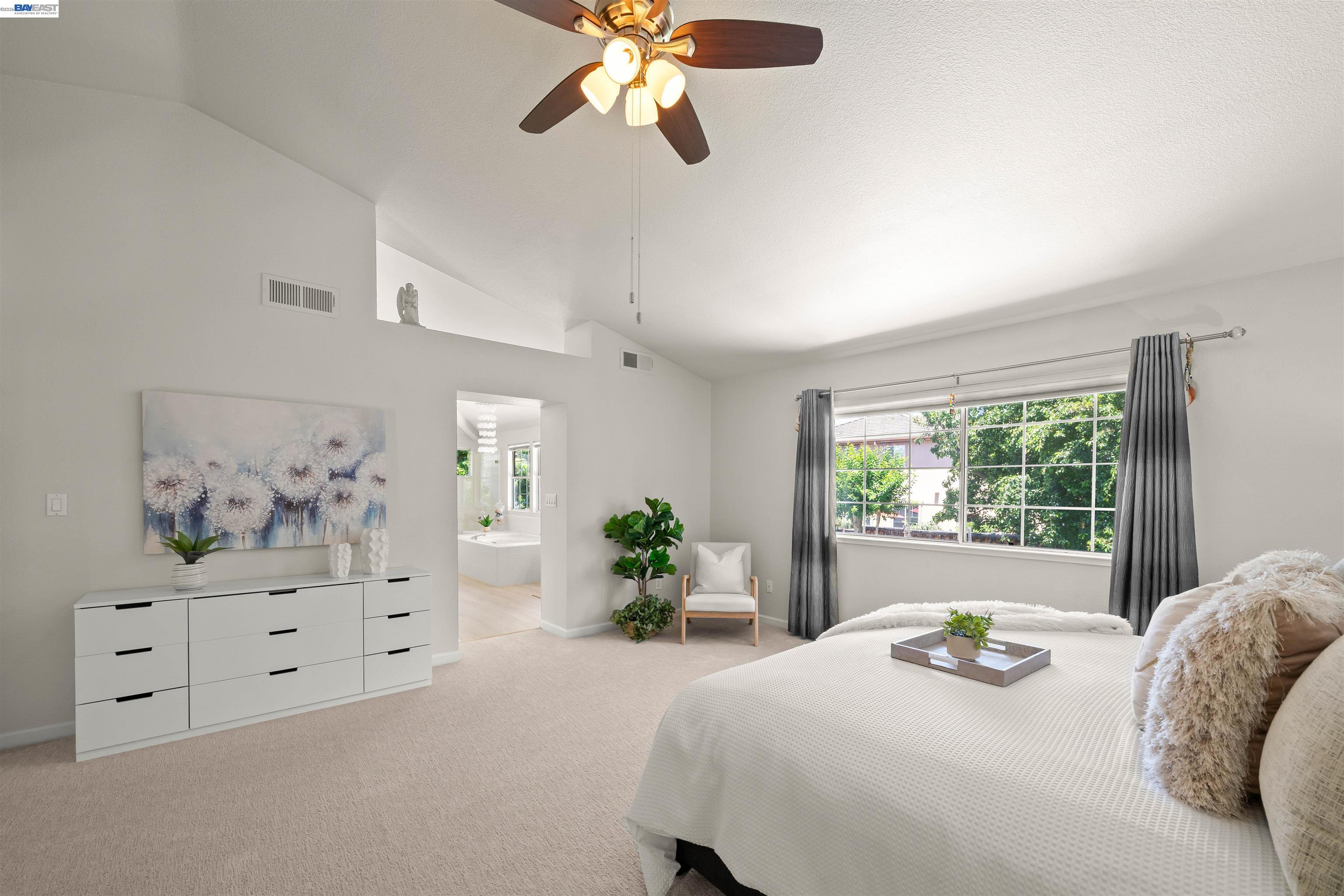 1024 Belleterre Dr