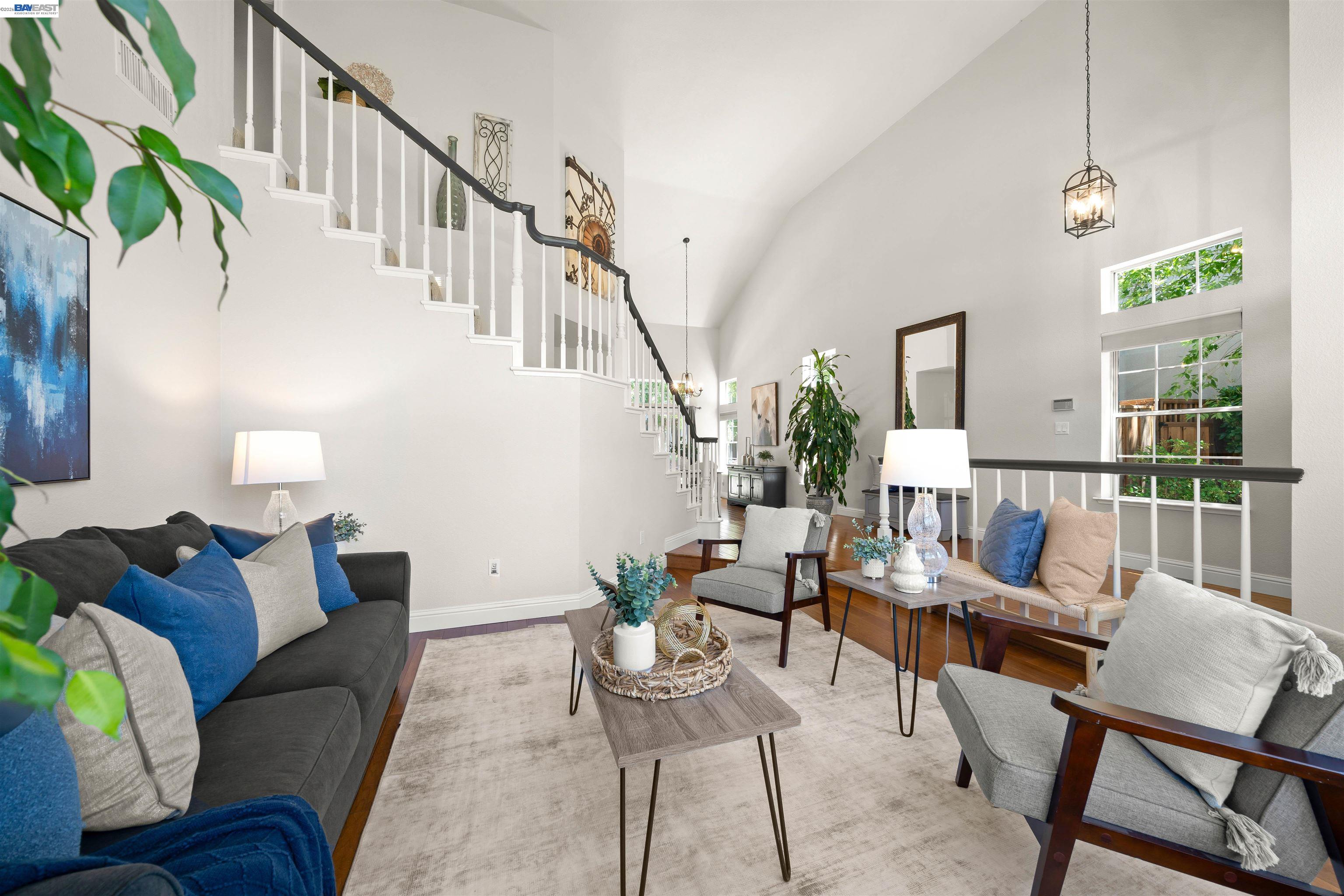 1024 Belleterre Dr