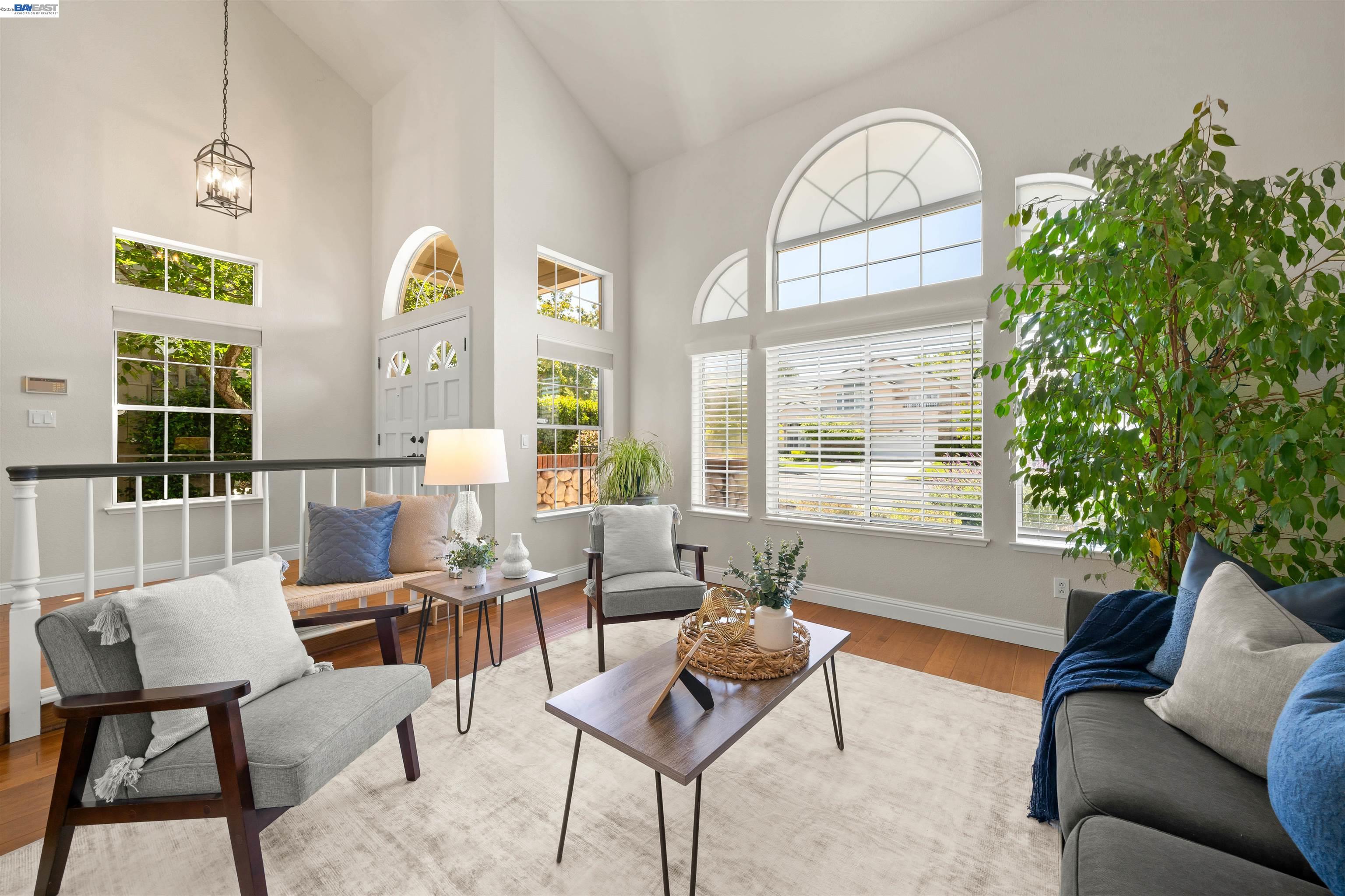1024 Belleterre Dr