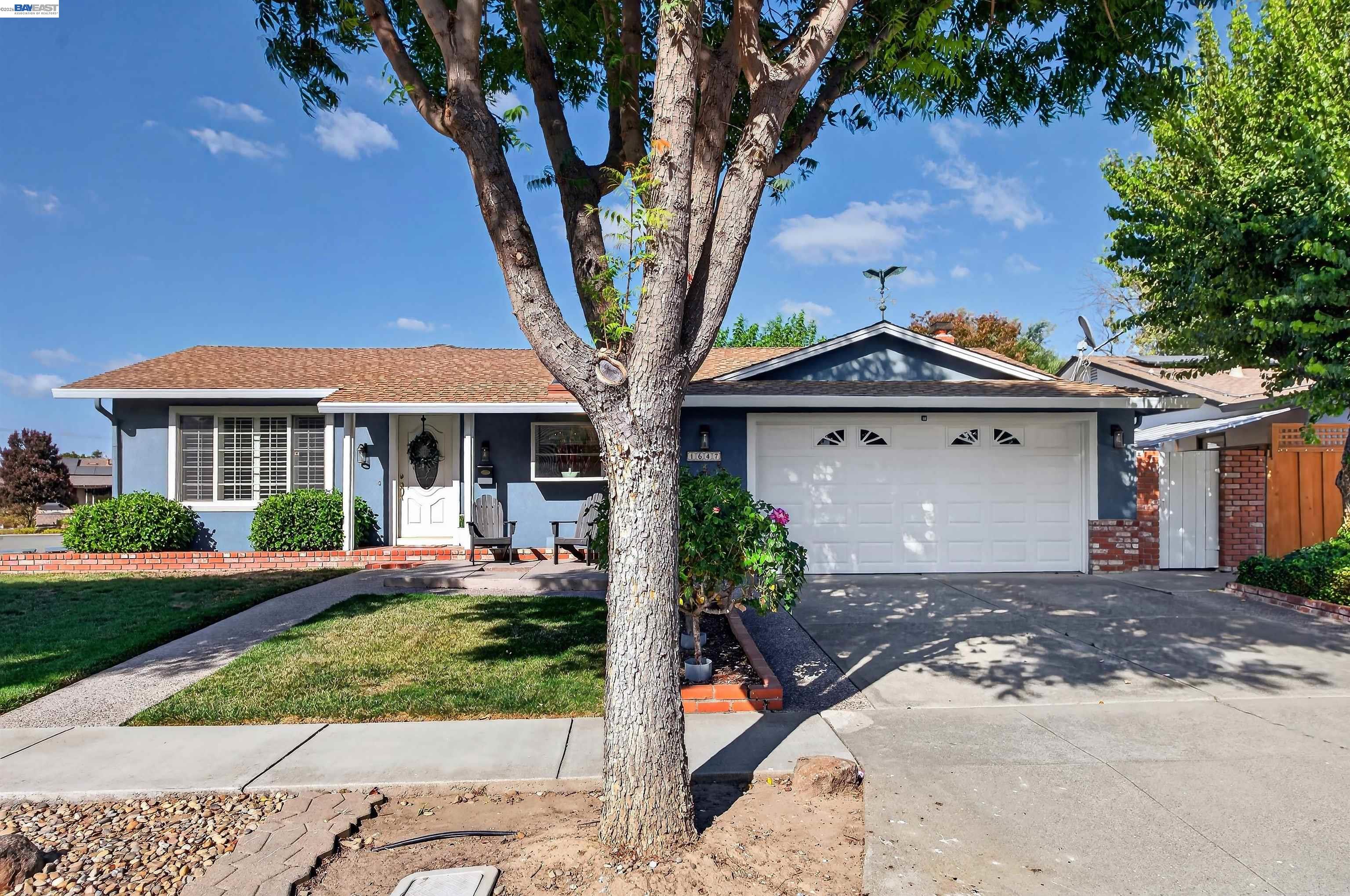 1647 Harvest Rd