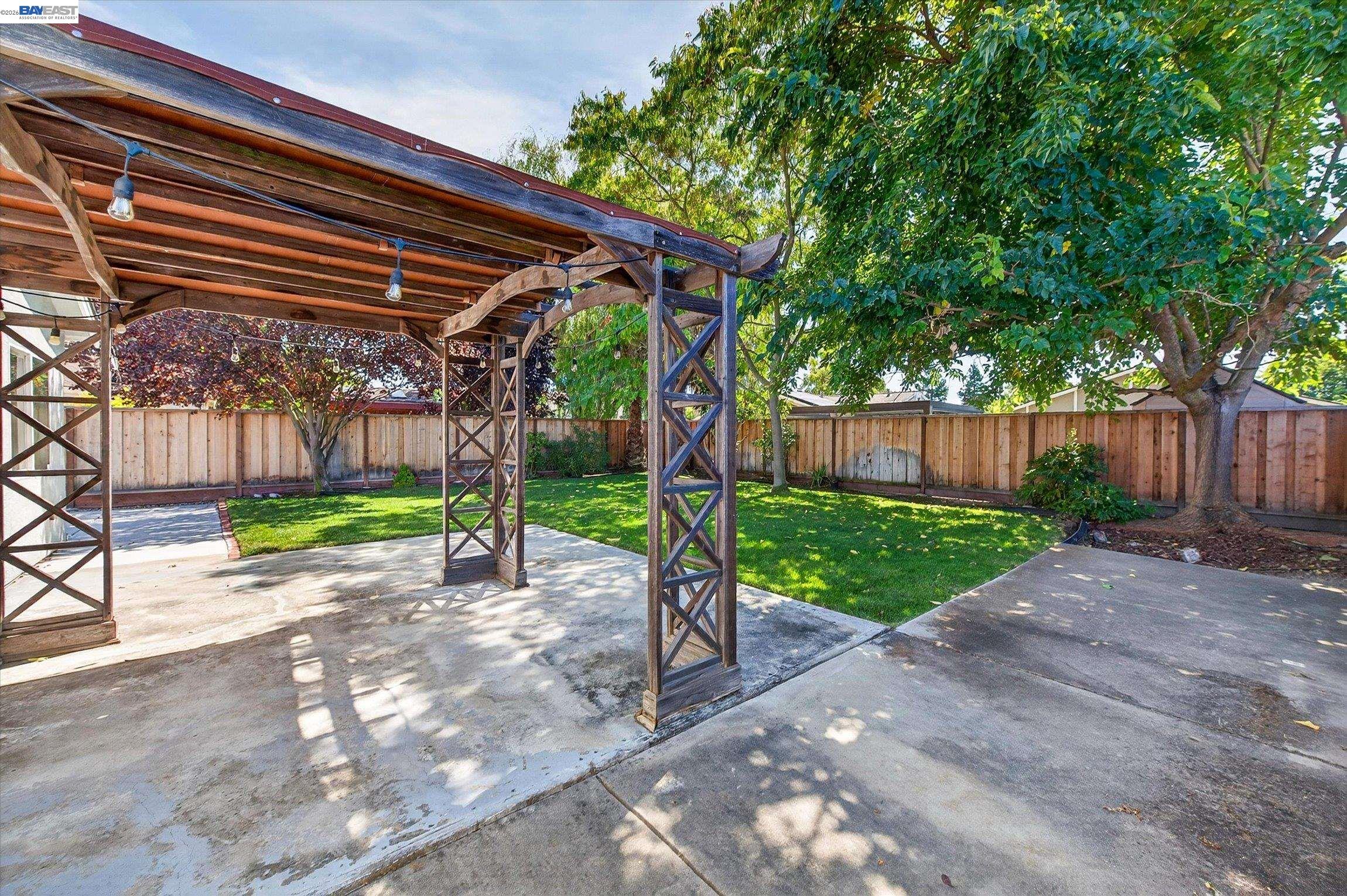 4135 Bishop Pine Way