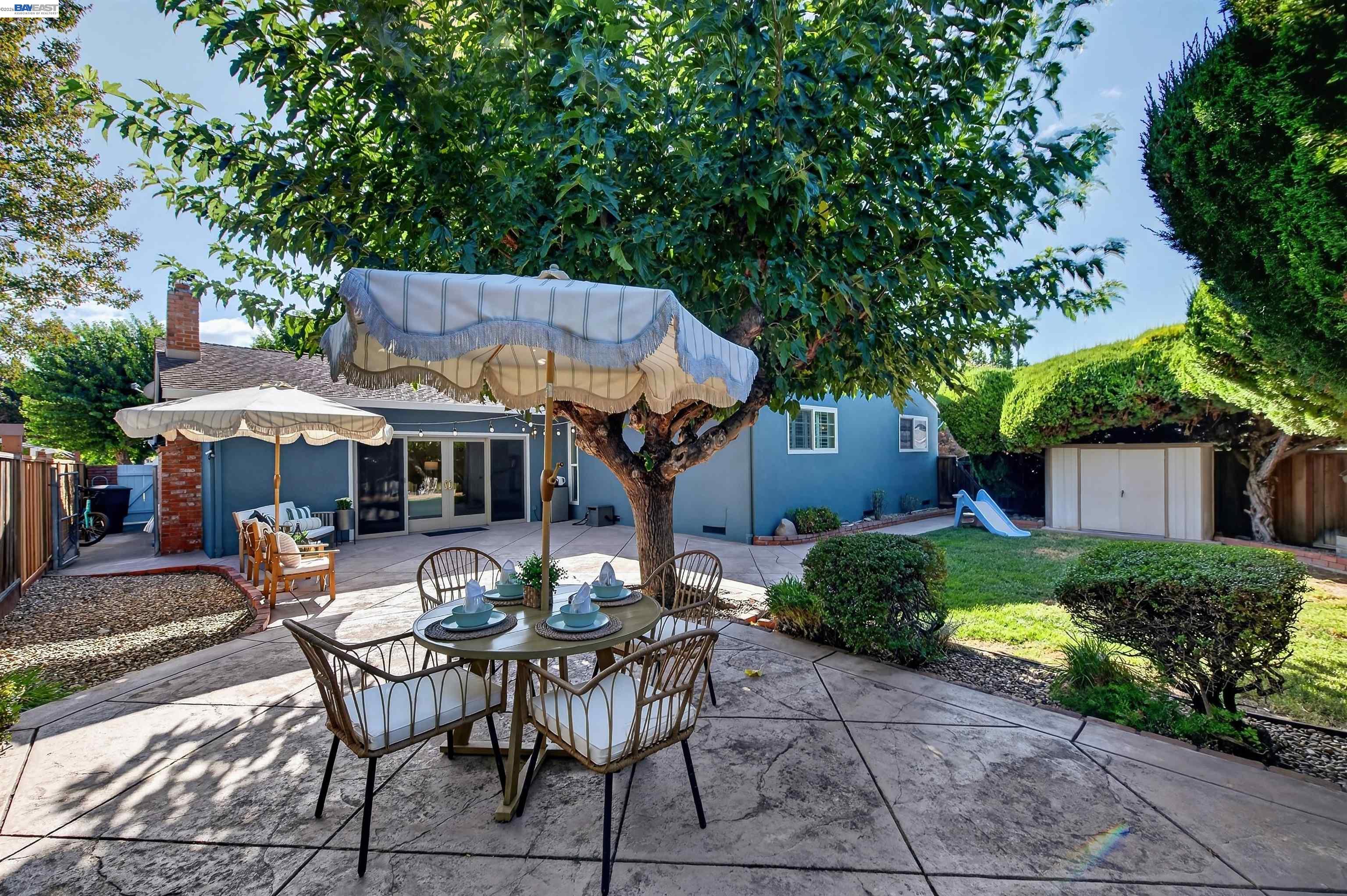 1647 Harvest Rd