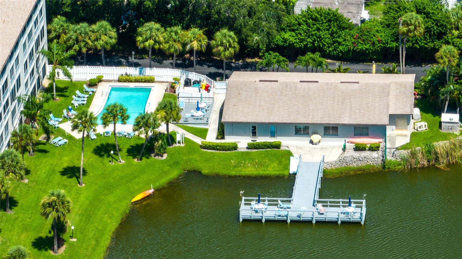 3046 LAKE BAYSHORE DR #O106