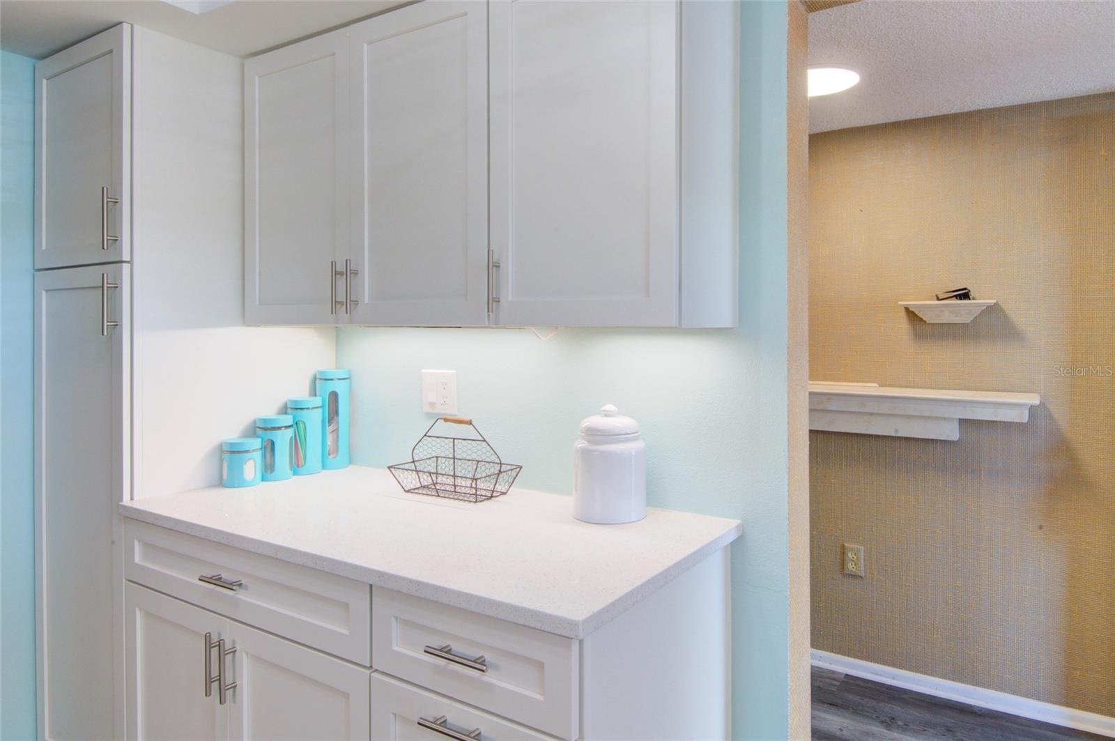 3046 LAKE BAYSHORE DR #O106