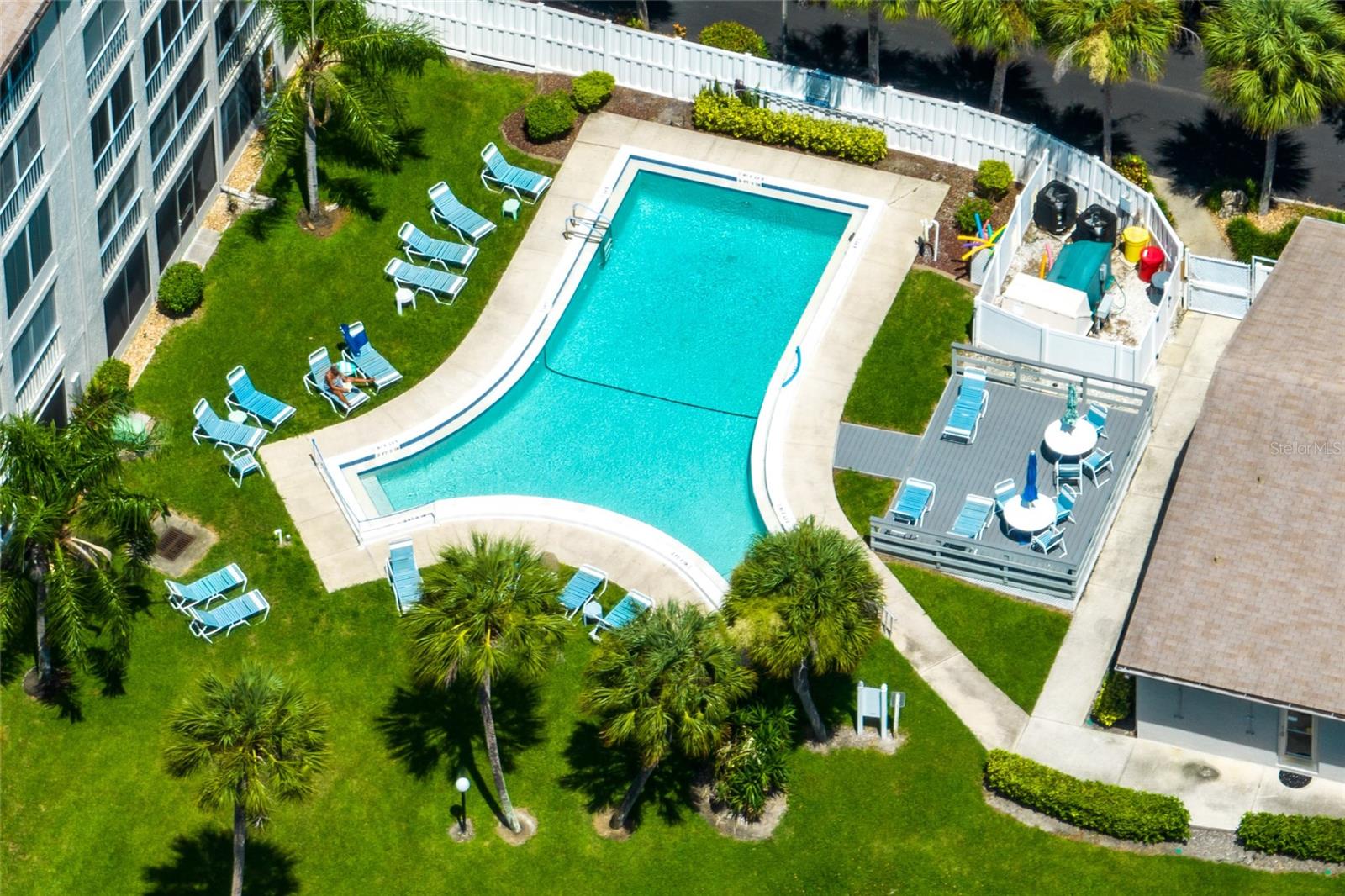 3046 LAKE BAYSHORE DR #O106