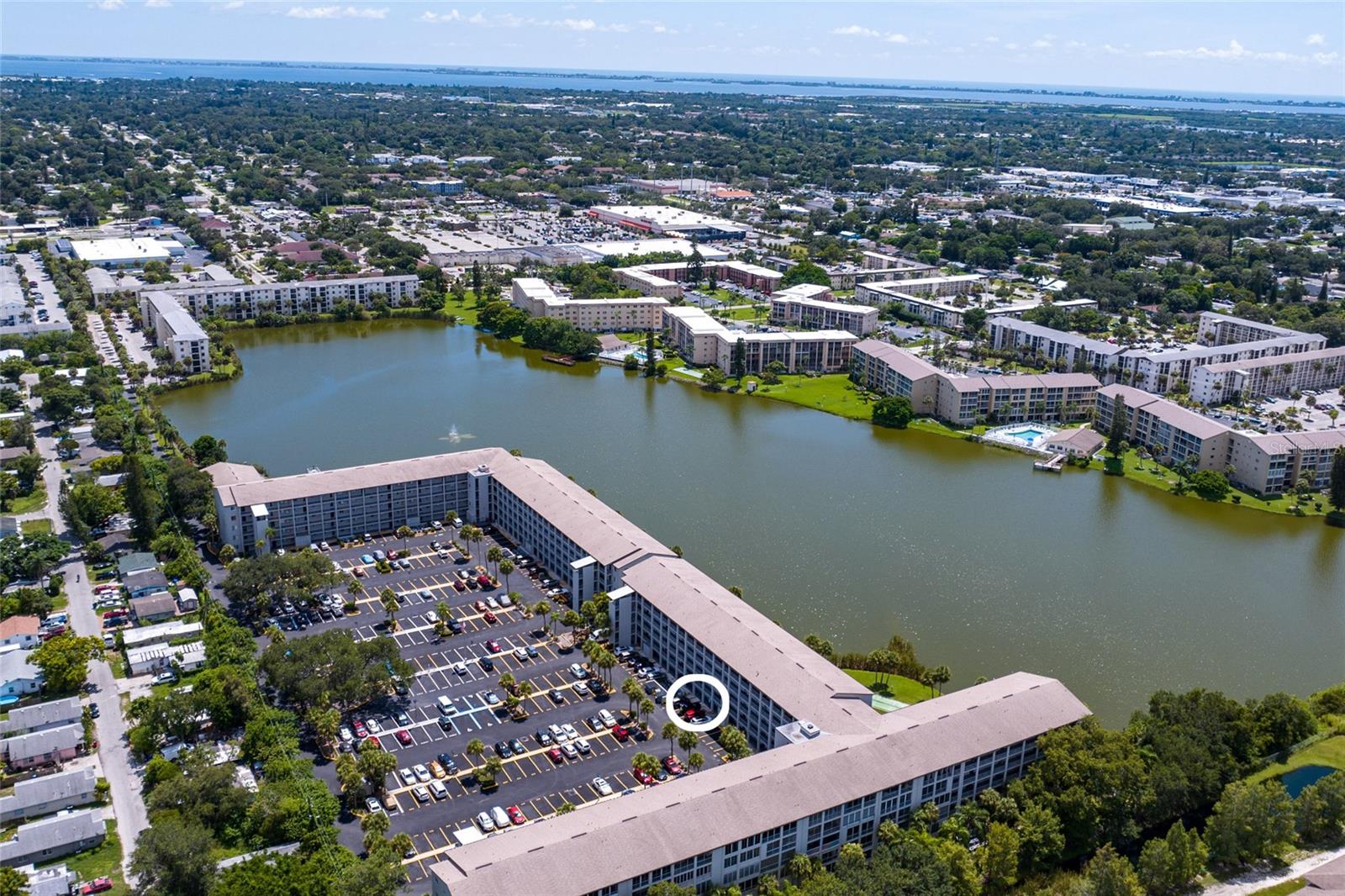 3046 LAKE BAYSHORE DR #O106