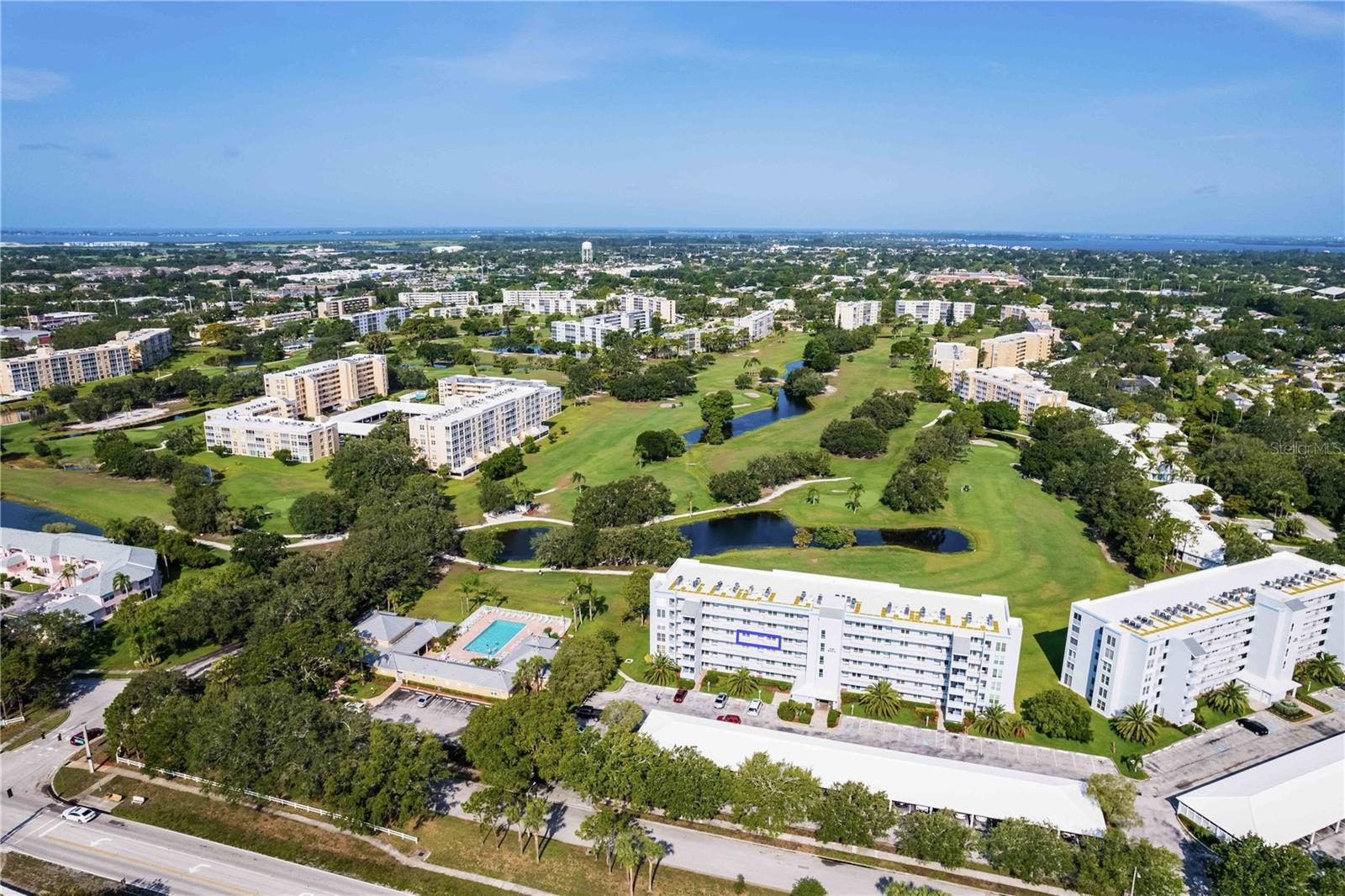 3790 PINEBROOK CIR #403