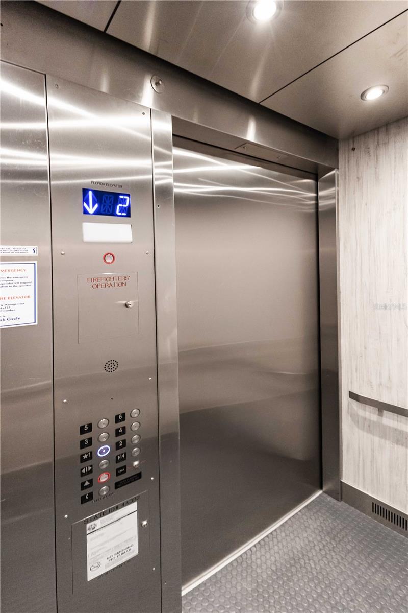 3790 PINEBROOK CIR #403