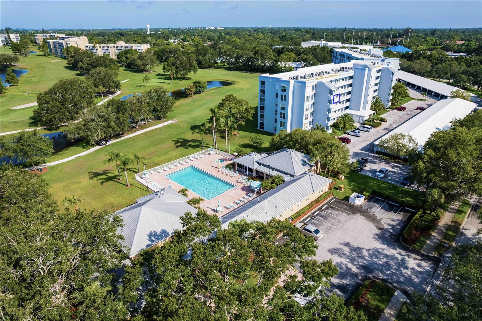 3790 PINEBROOK CIR #403