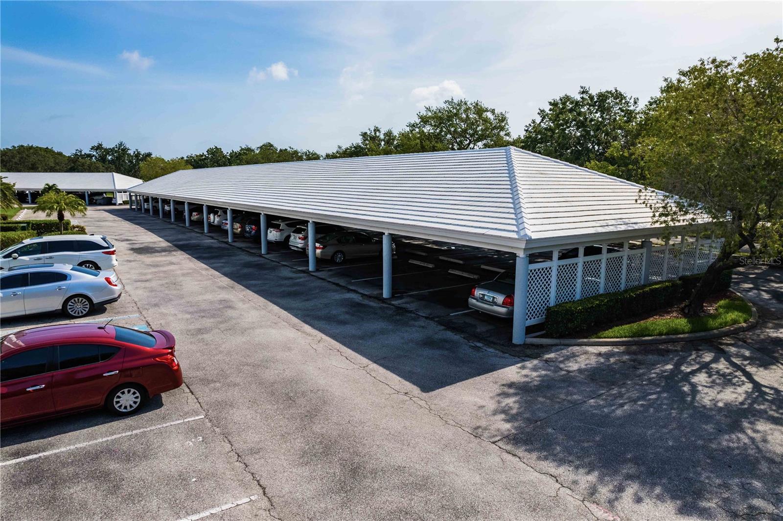 3790 PINEBROOK CIR #403