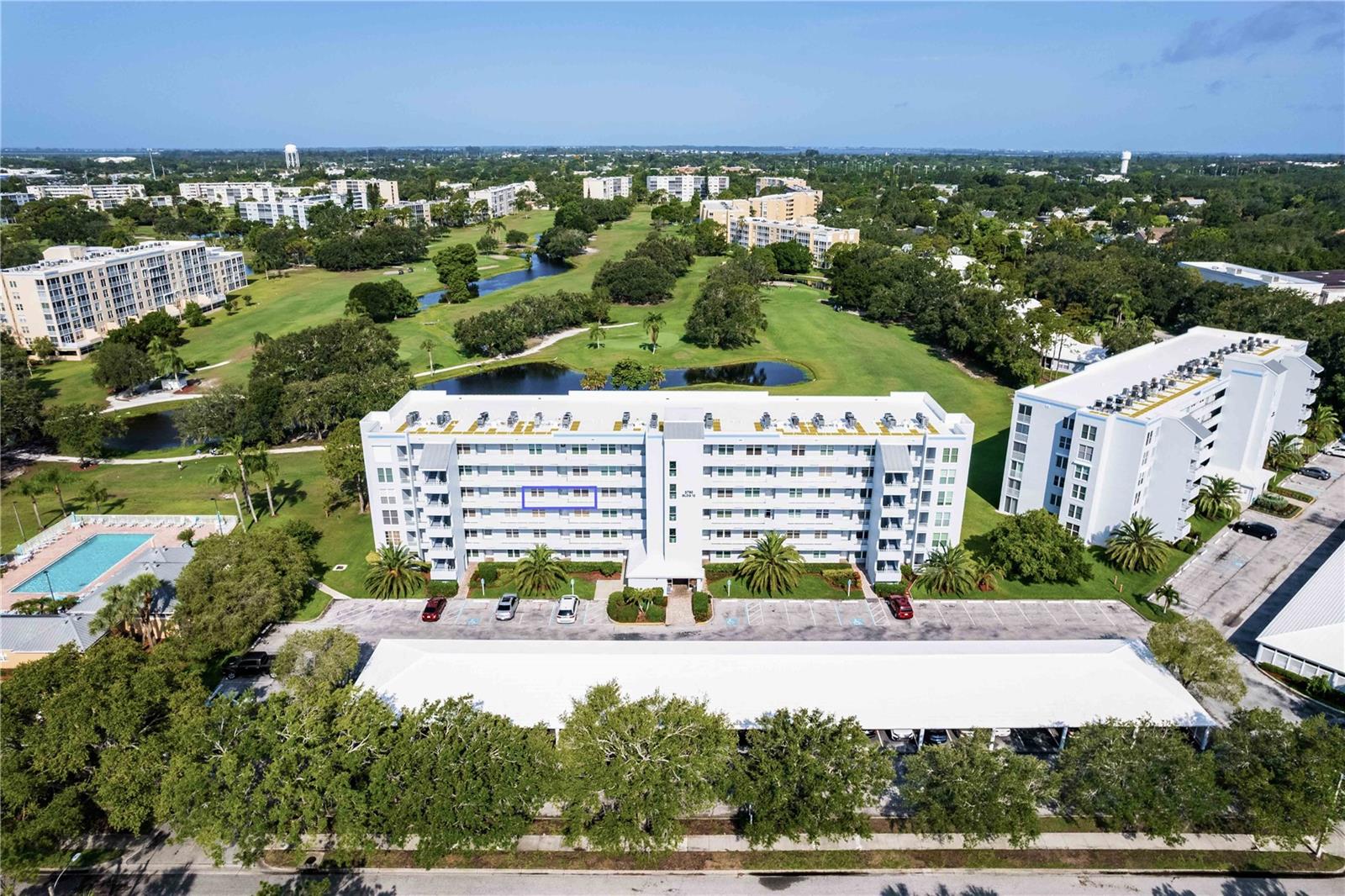 3790 PINEBROOK CIR #403