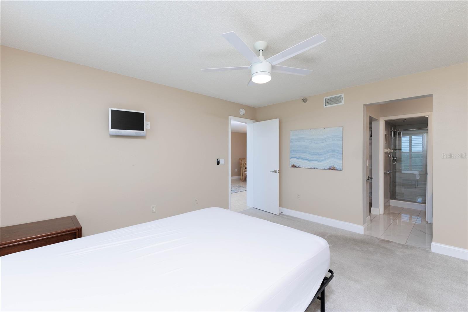 3790 PINEBROOK CIR #403