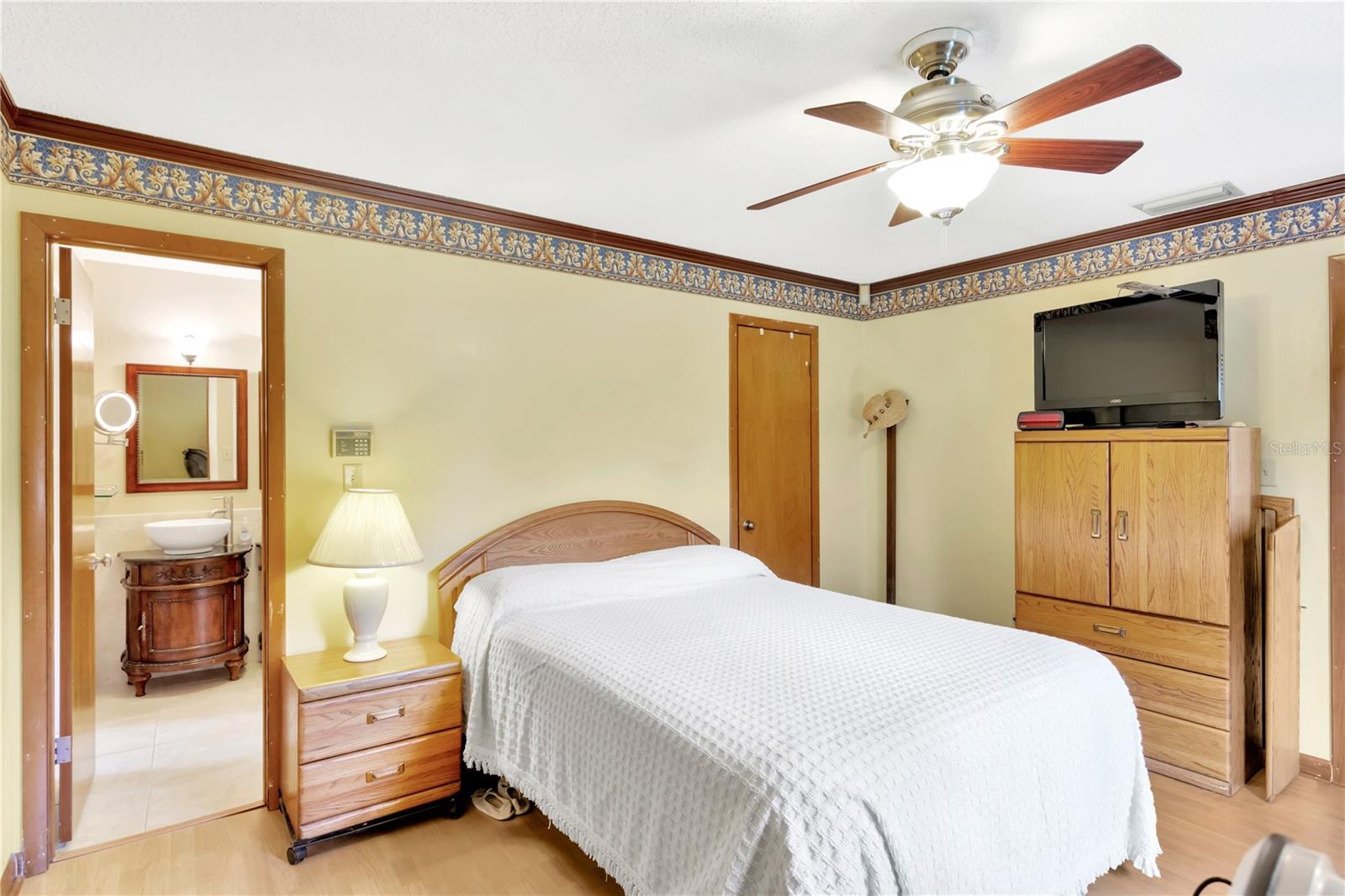 1708 SHENANDOAH RD