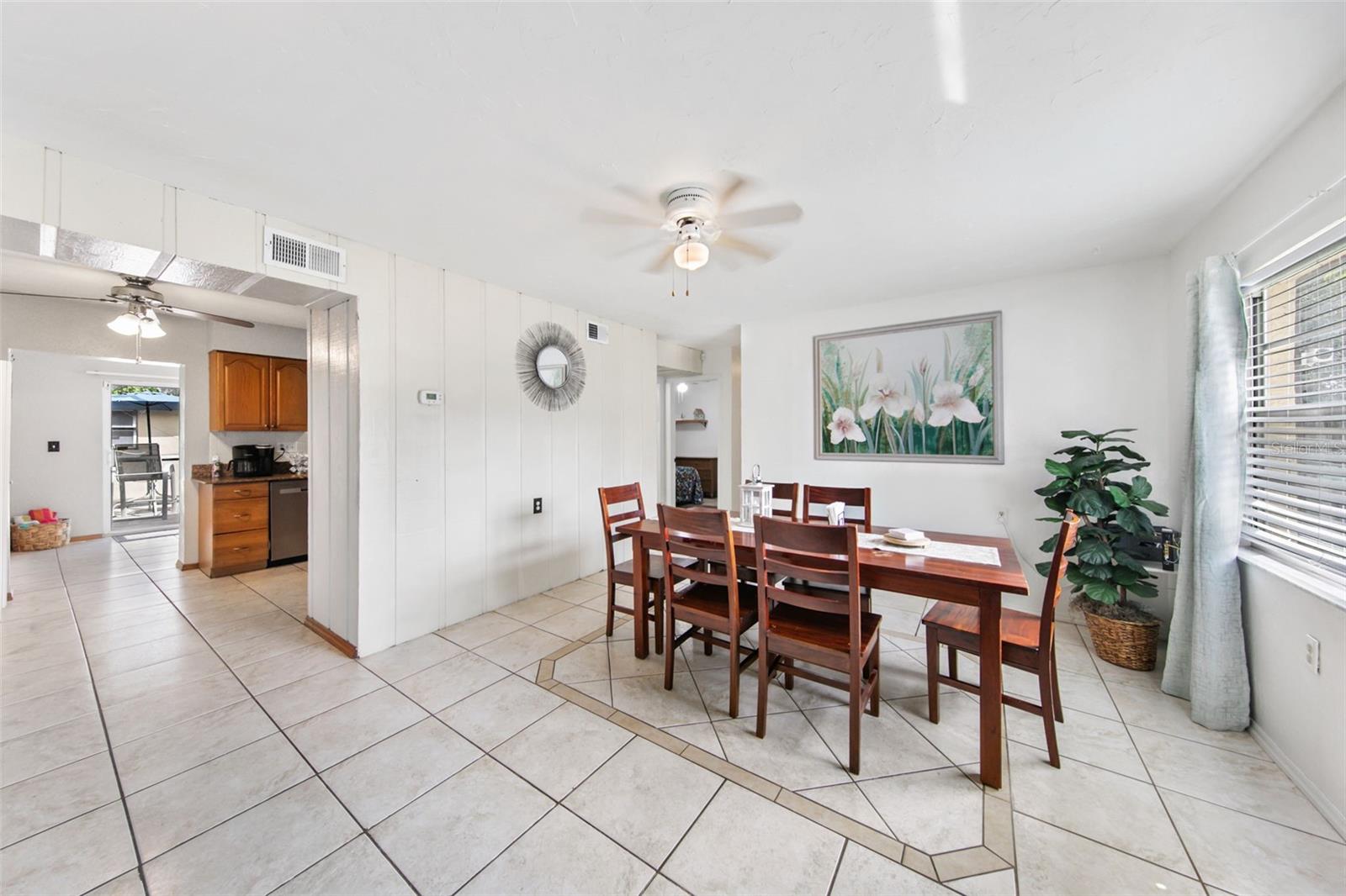 999 28TH AVENUE DR E