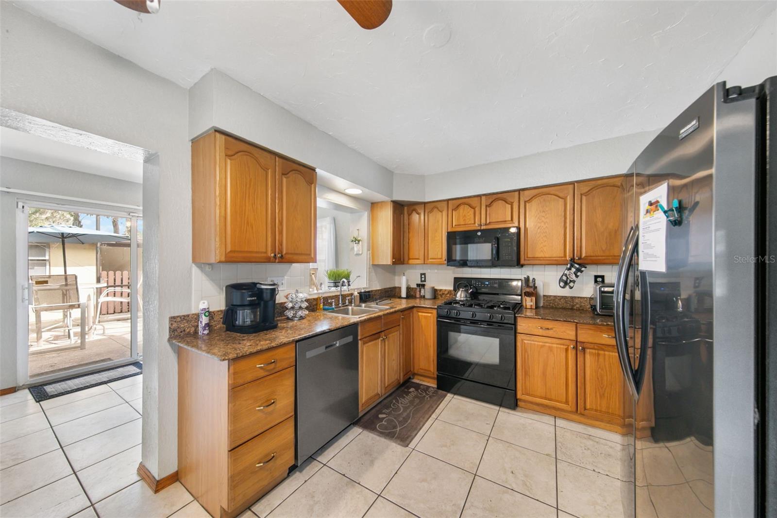 999 28TH AVENUE DR E