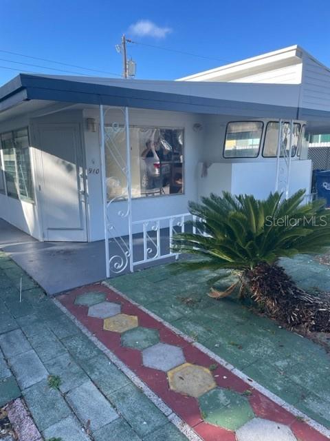 910 50TH AVENUE TER W