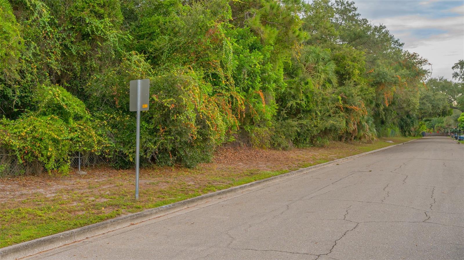 803 68TH AVENUE DR W