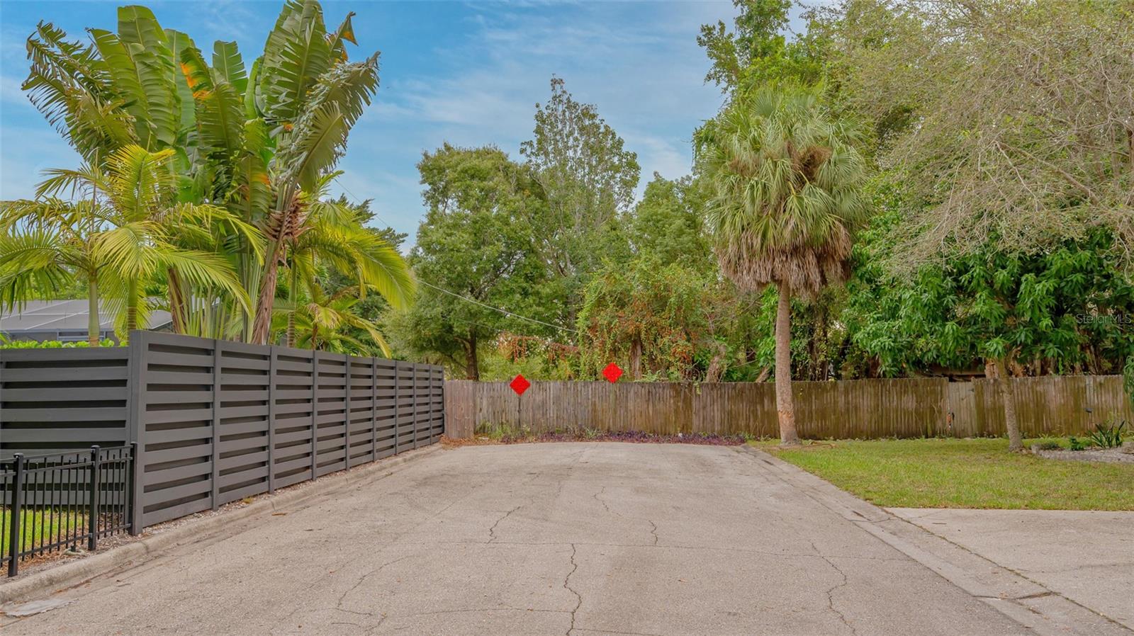 803 68TH AVENUE DR W