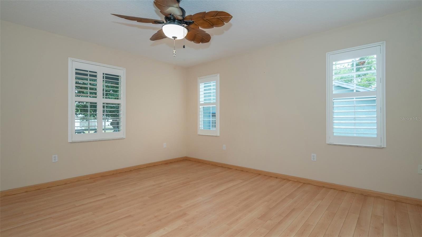 803 68TH AVENUE DR W