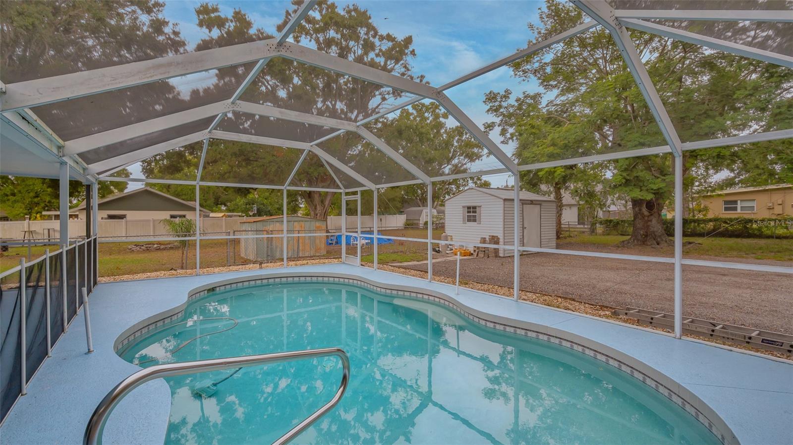 803 68TH AVENUE DR W