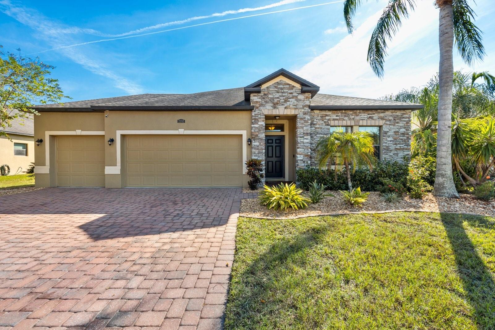 2252 50TH STREET CIR E