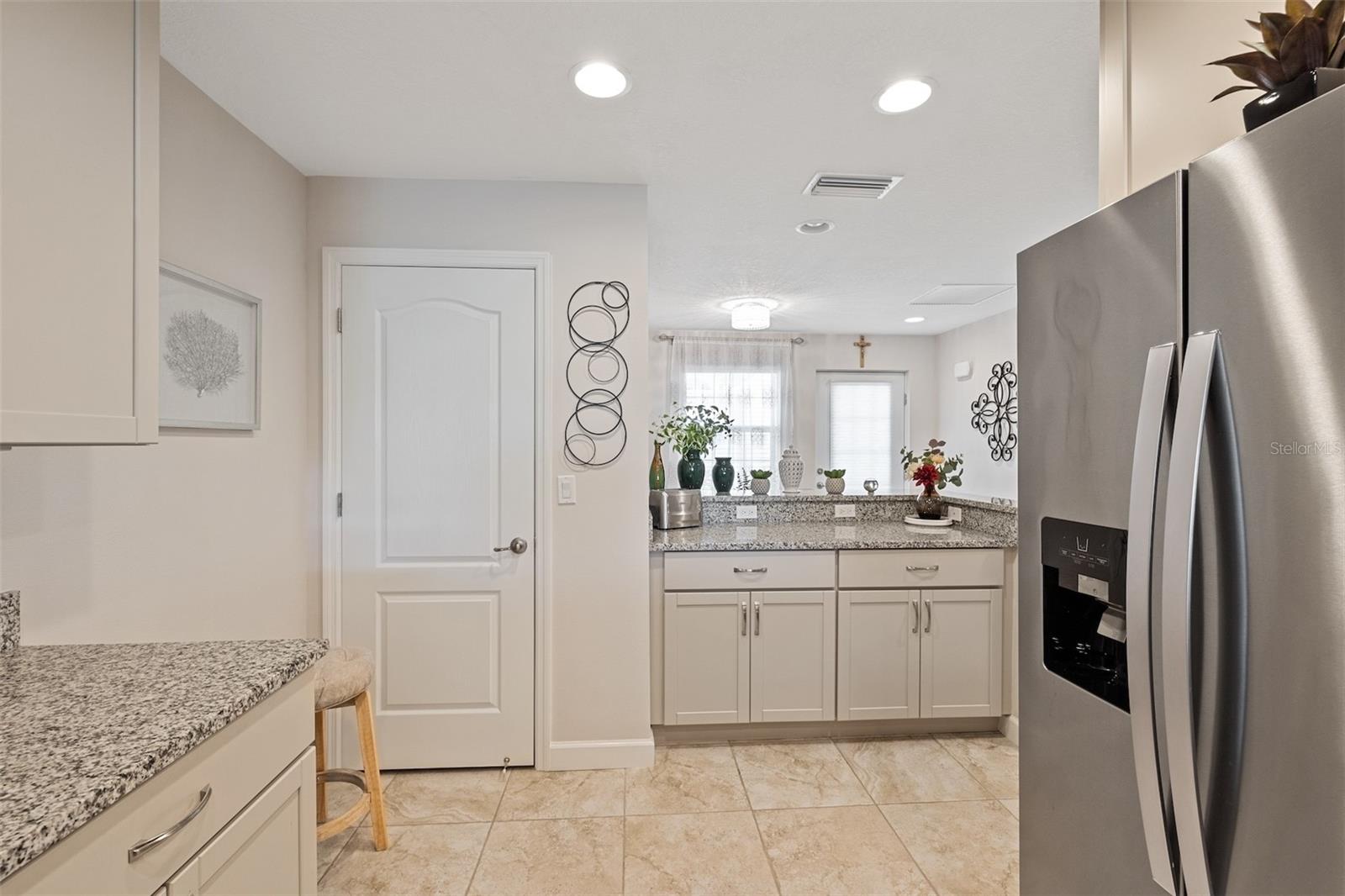 6586 7TH AVENUE CIR W