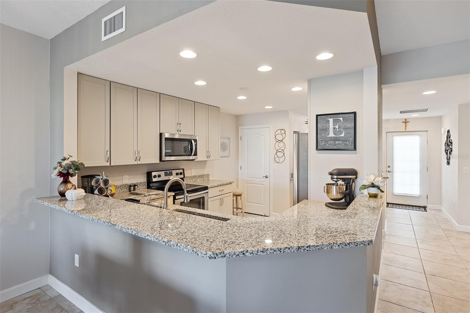 6586 7TH AVENUE CIR W