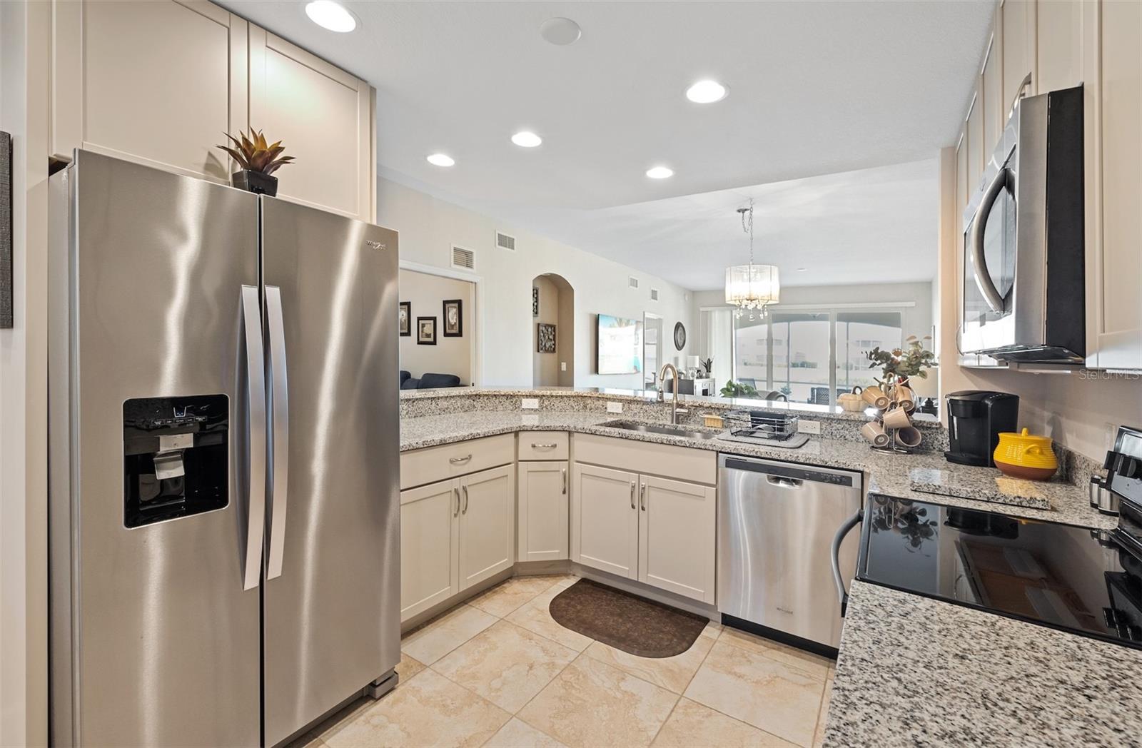 6586 7TH AVENUE CIR W