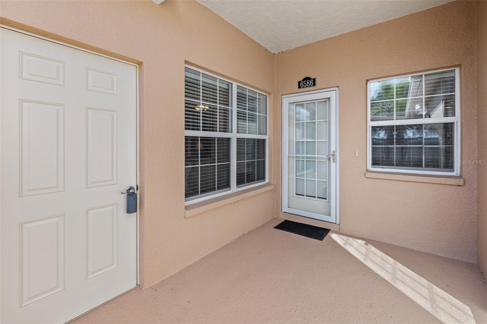 6586 7TH AVENUE CIR W