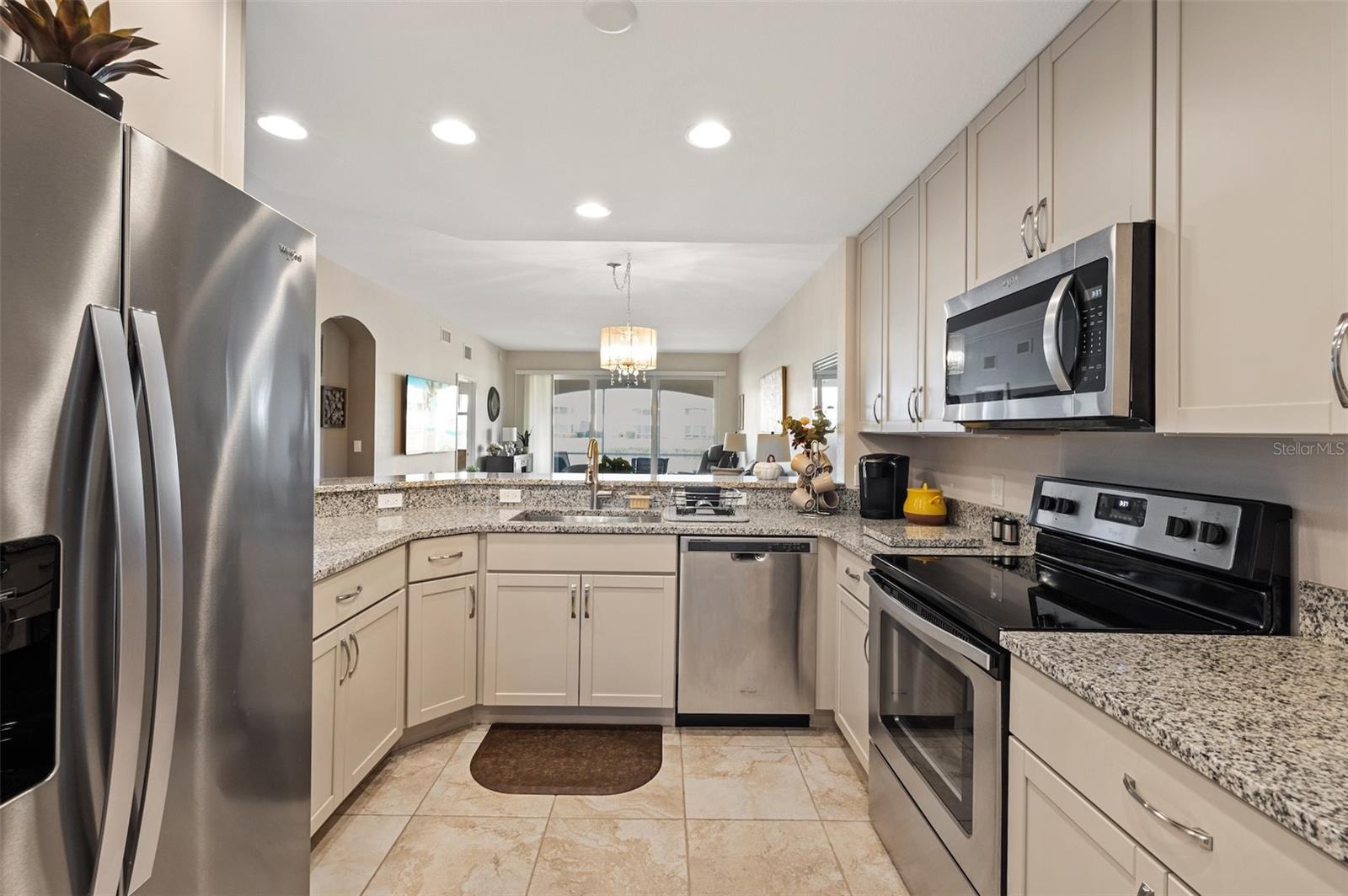 6586 7TH AVENUE CIR W