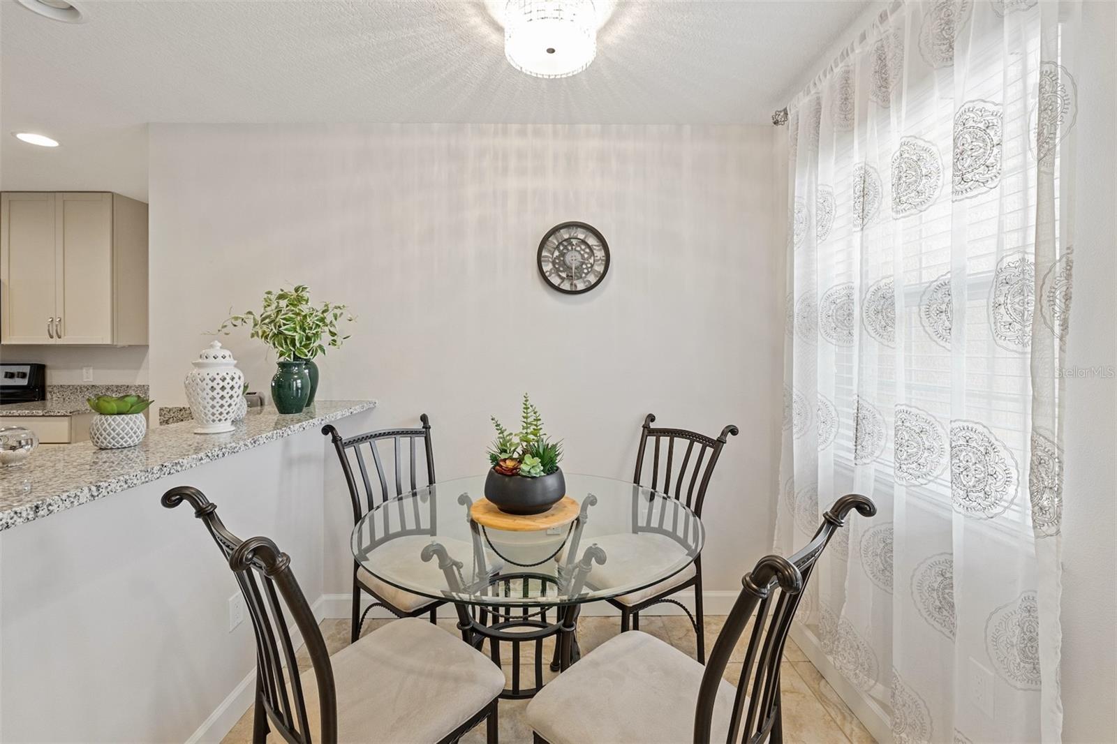 6586 7TH AVENUE CIR W