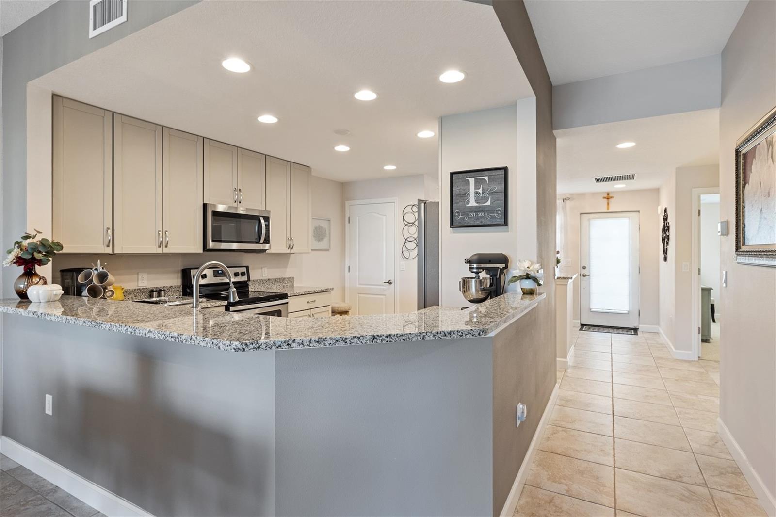 6586 7TH AVENUE CIR W