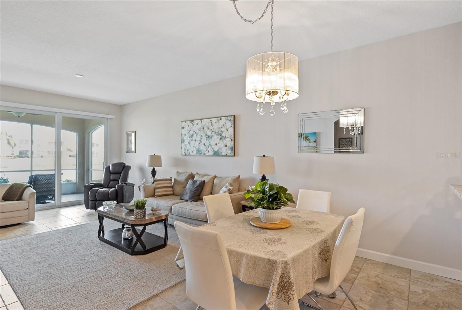 6586 7TH AVENUE CIR W