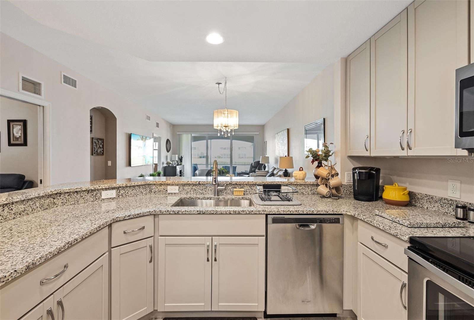 6586 7TH AVENUE CIR W