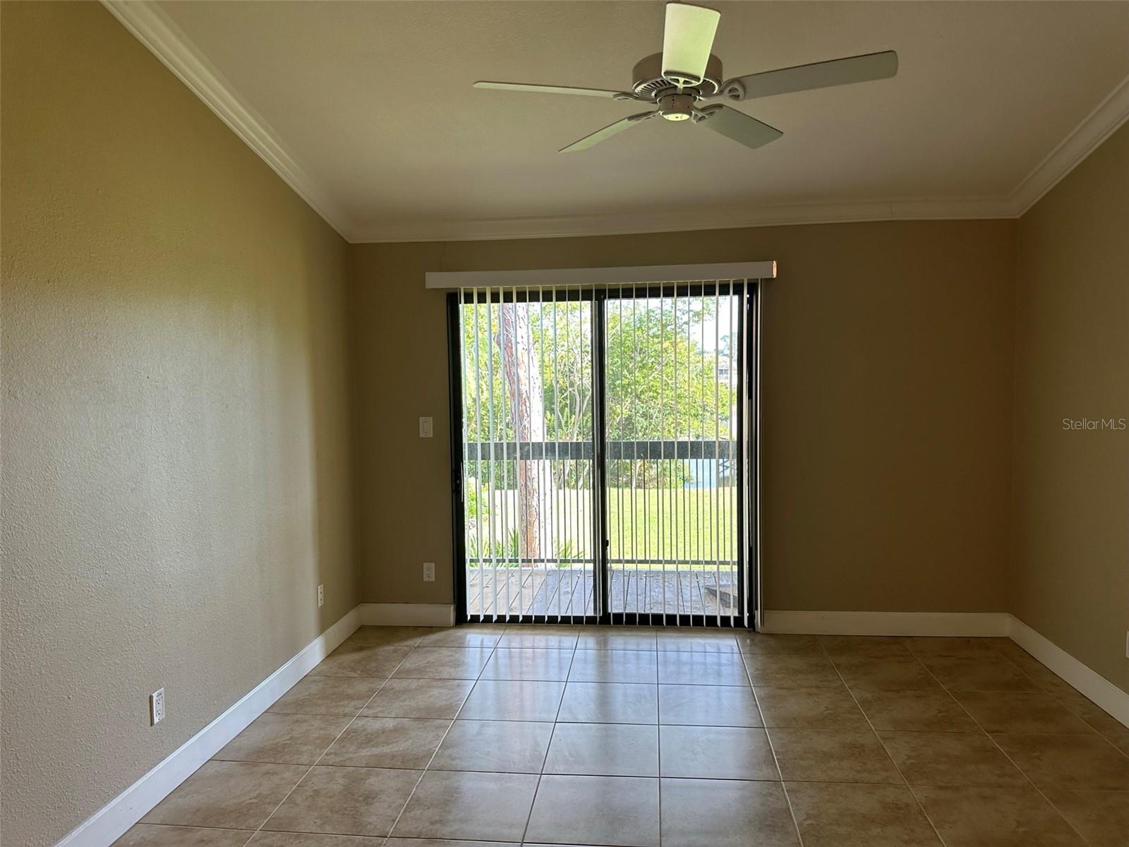 4005 CROCKERS LAKE BLVD #22