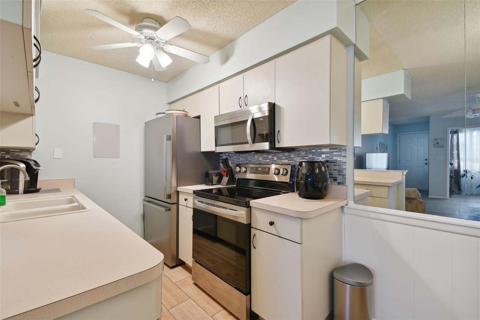 7208 27TH AVENUE DR W #2042