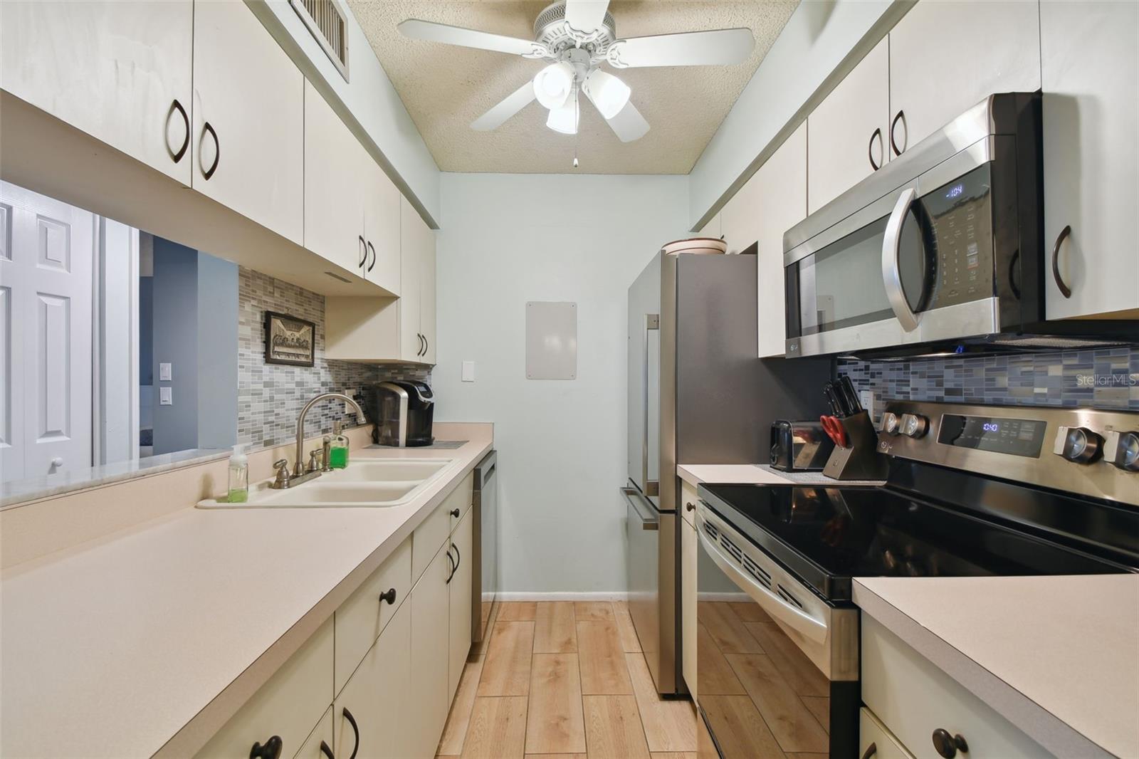 7208 27TH AVENUE DR W #2042