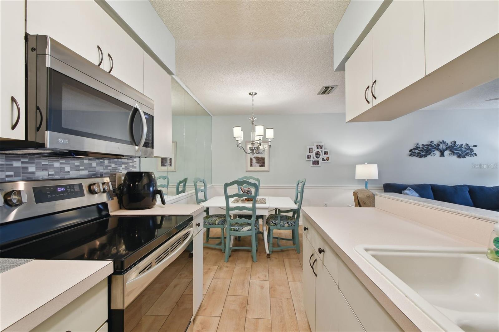 7208 27TH AVENUE DR W #2042