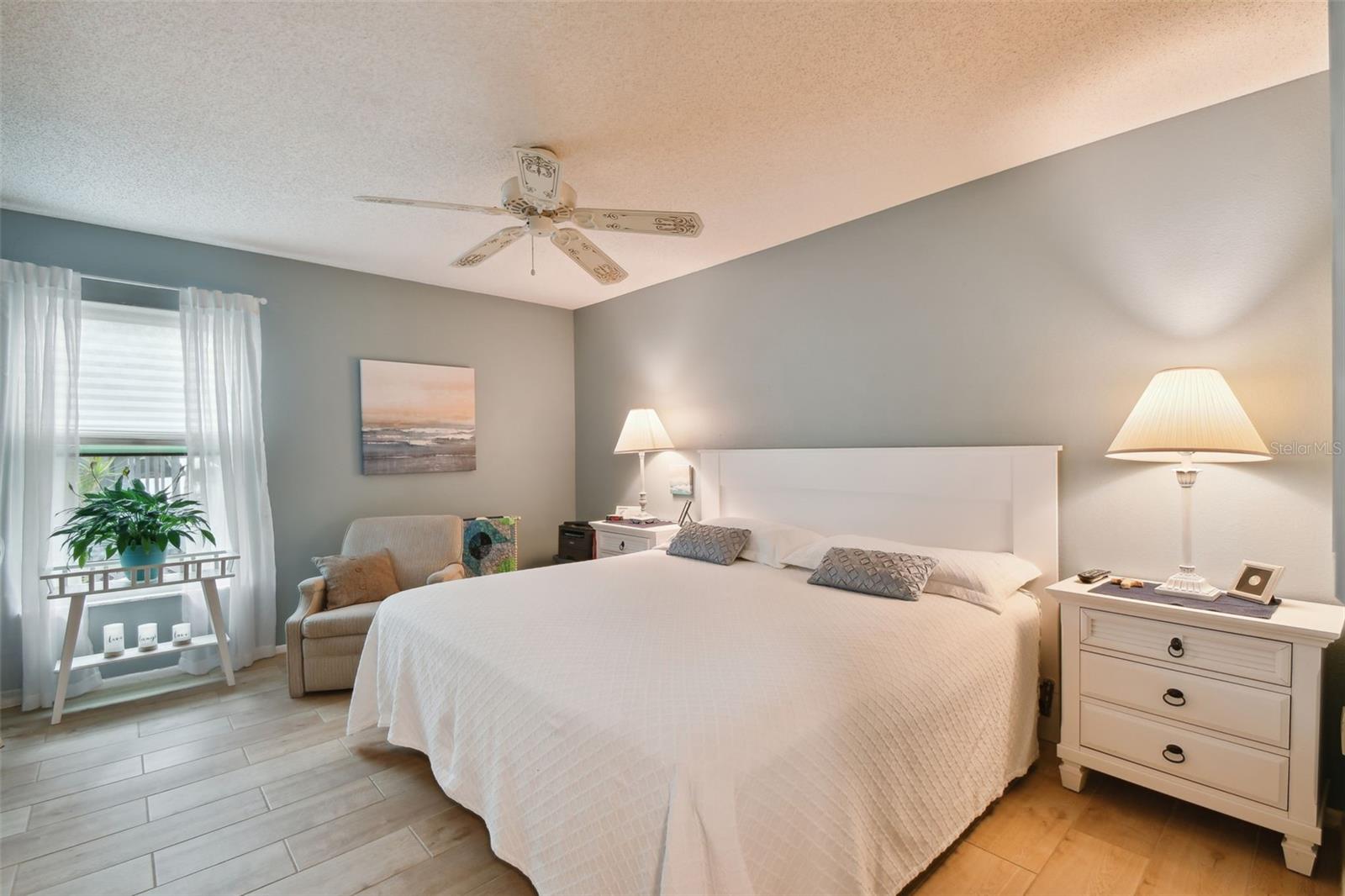 7208 27TH AVENUE DR W #2042