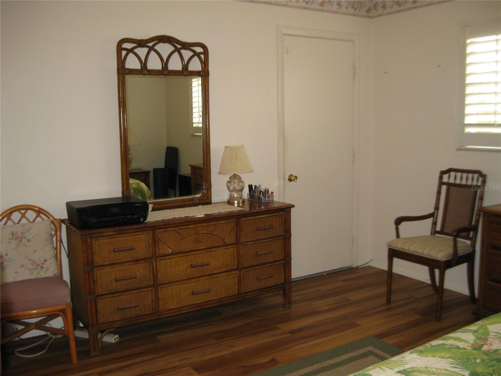 3660 IRONWOOD CIR #301M