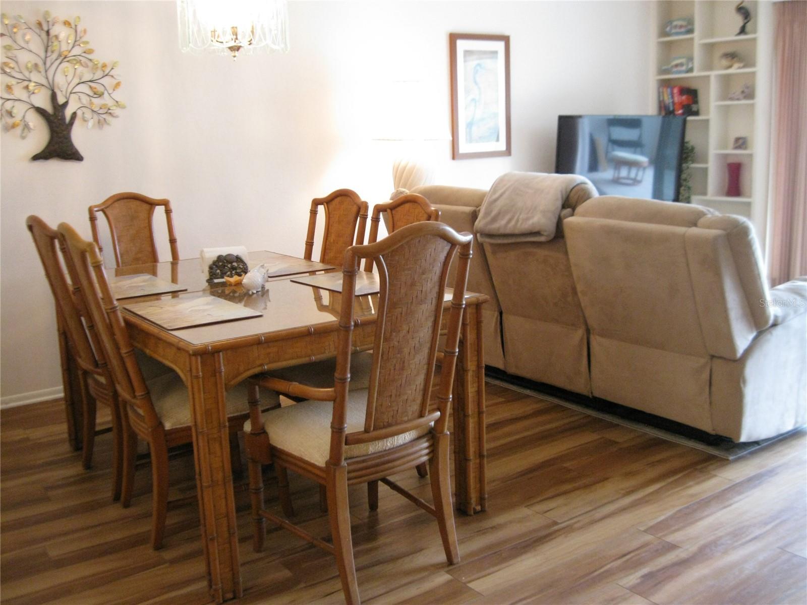 3660 IRONWOOD CIR #301M