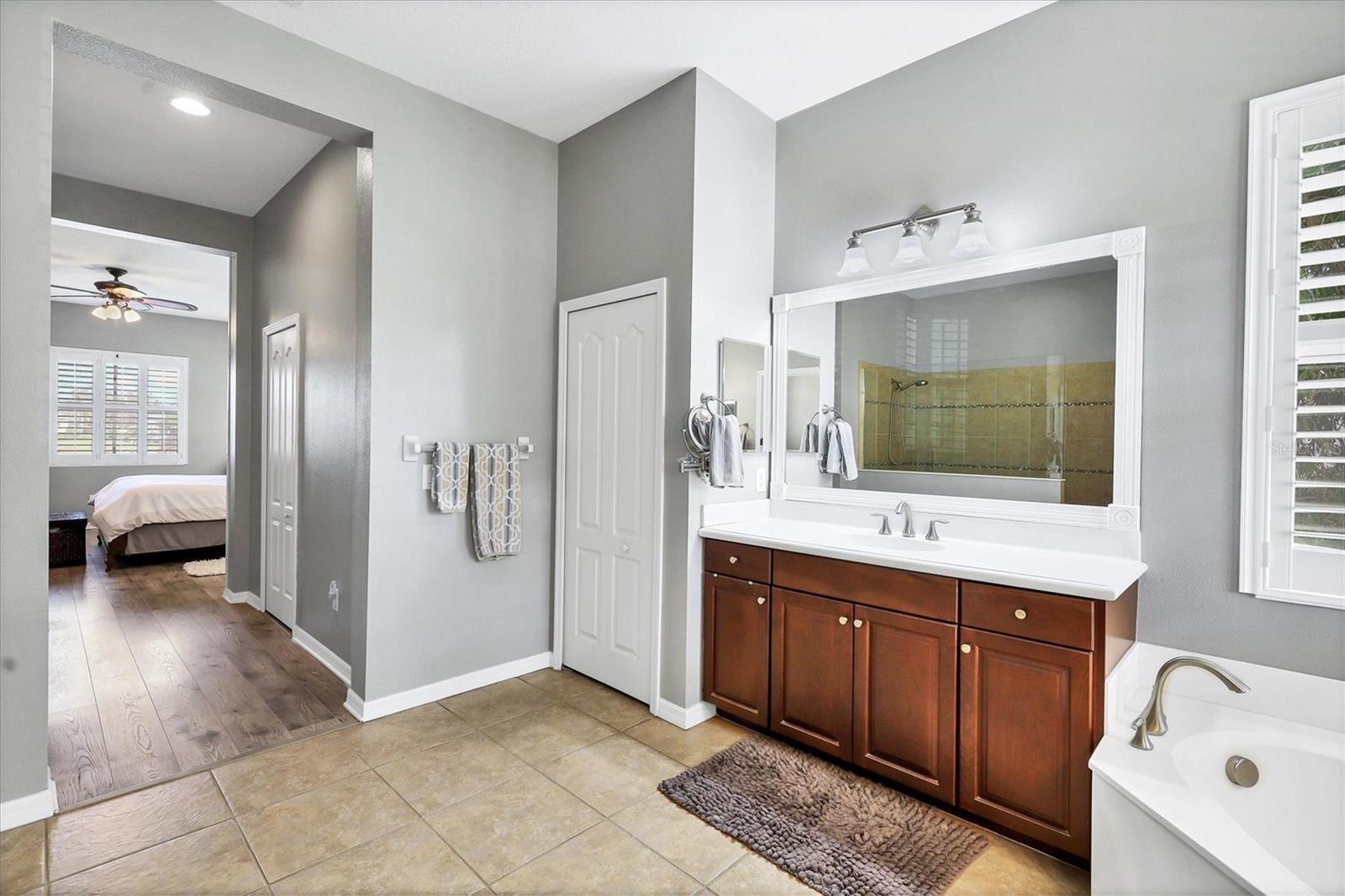 1451 HICKORY VIEW CIR