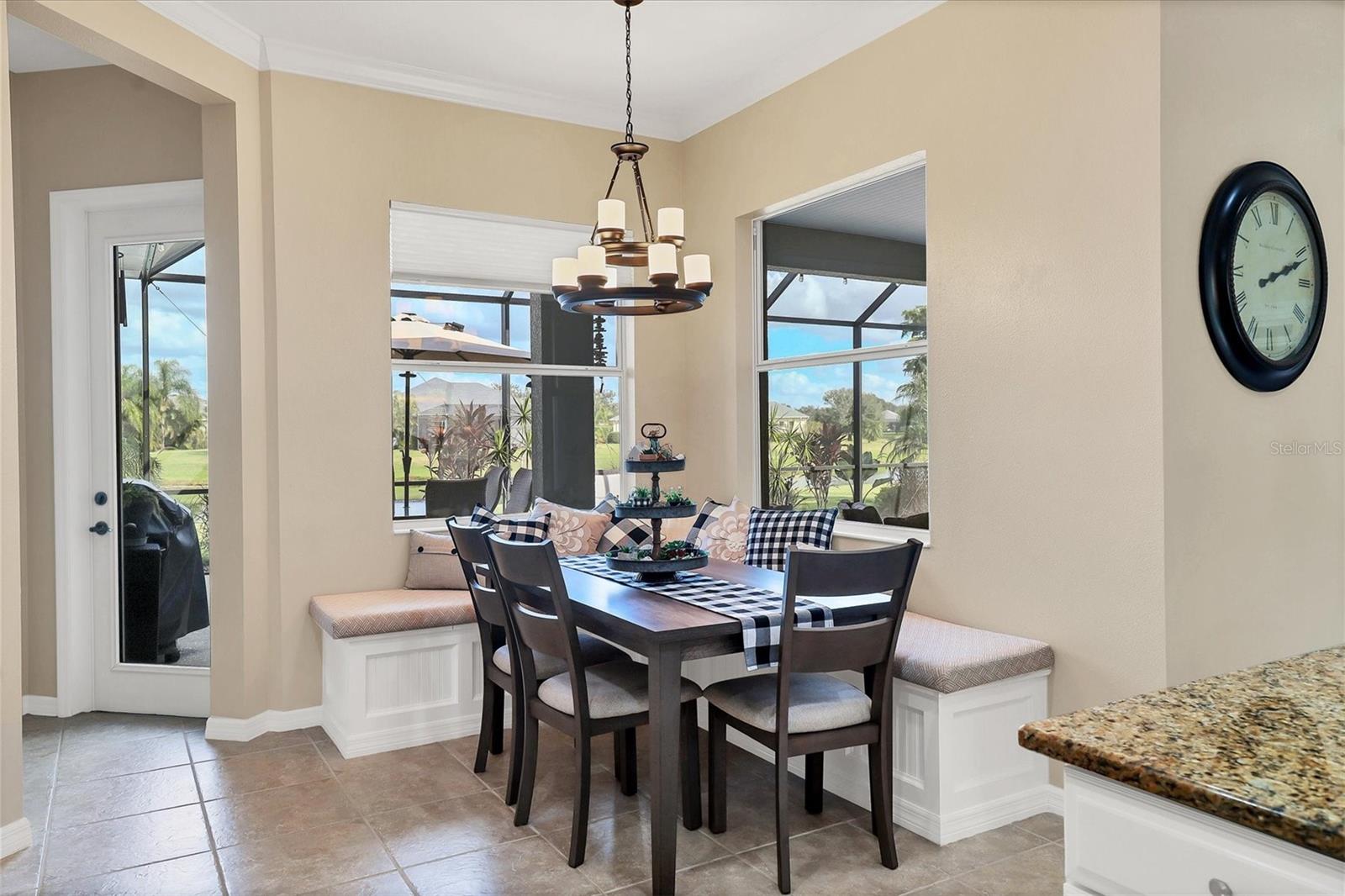 1451 HICKORY VIEW CIR