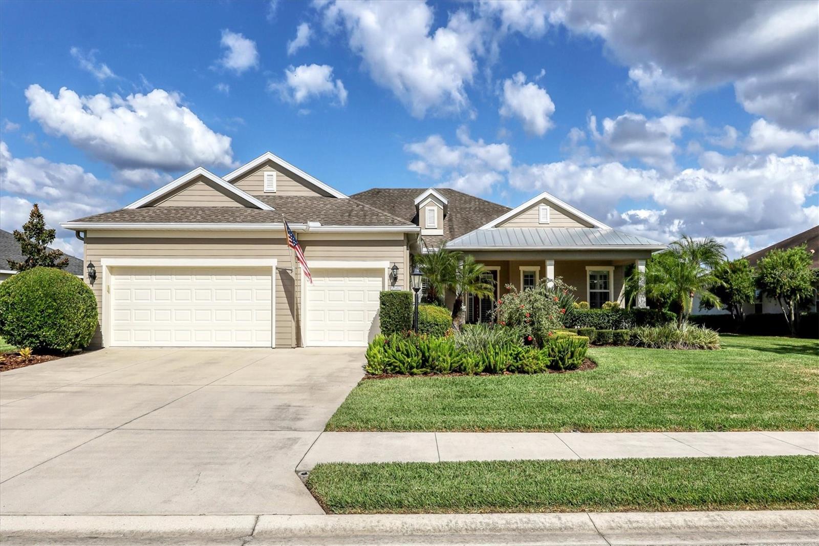 1451 HICKORY VIEW CIR