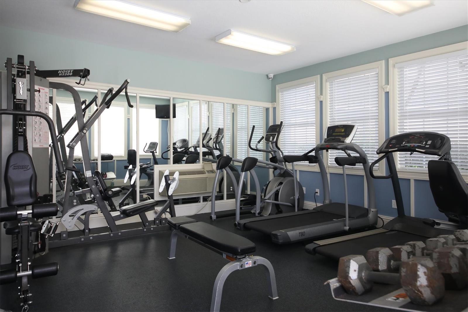 1451 HICKORY VIEW CIR