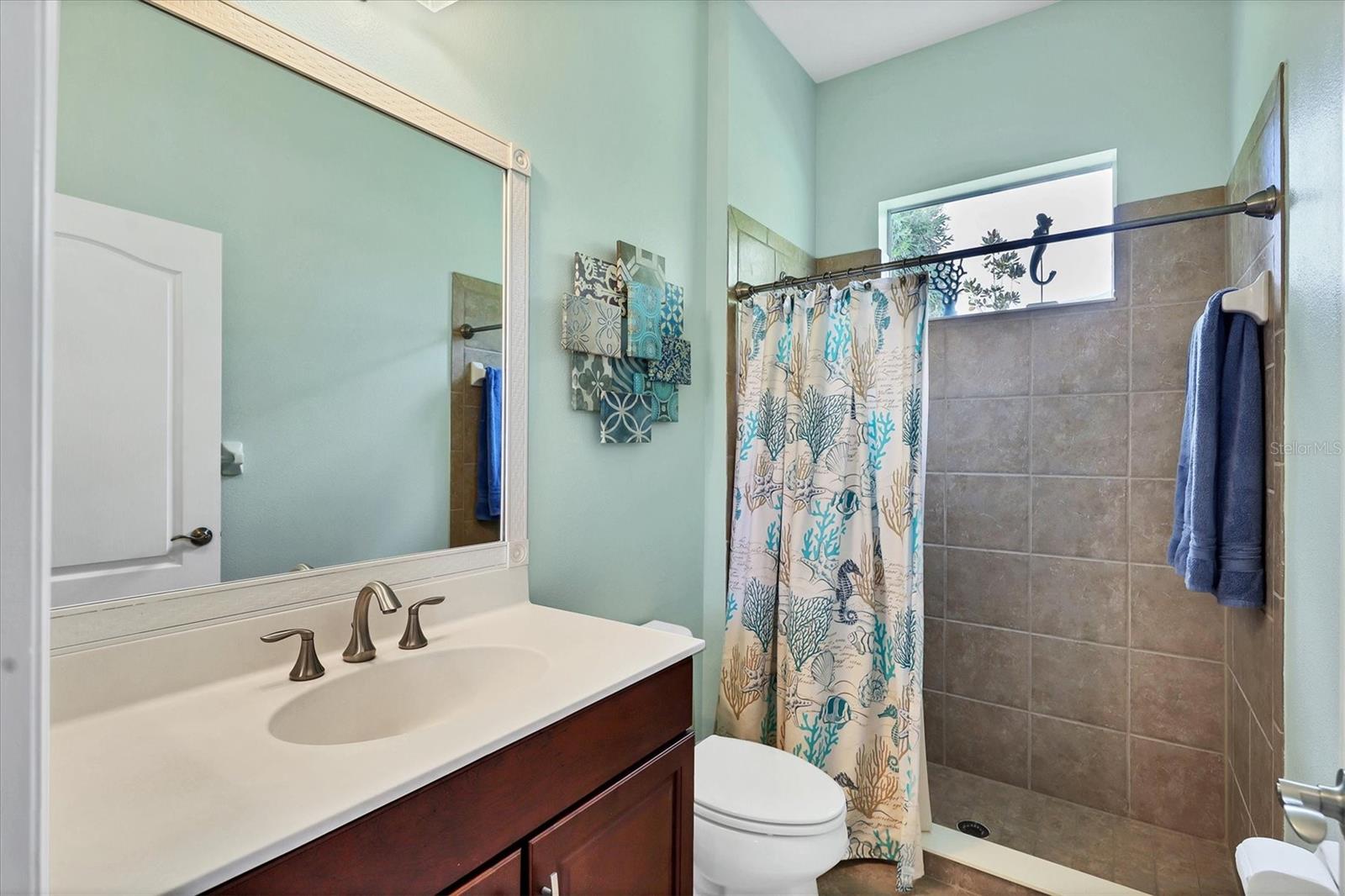 1451 HICKORY VIEW CIR